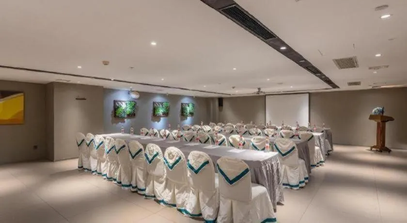 Bed in Home Inn Selected Guangzhou Zhujiang New Town Wuyangcun Metro Station