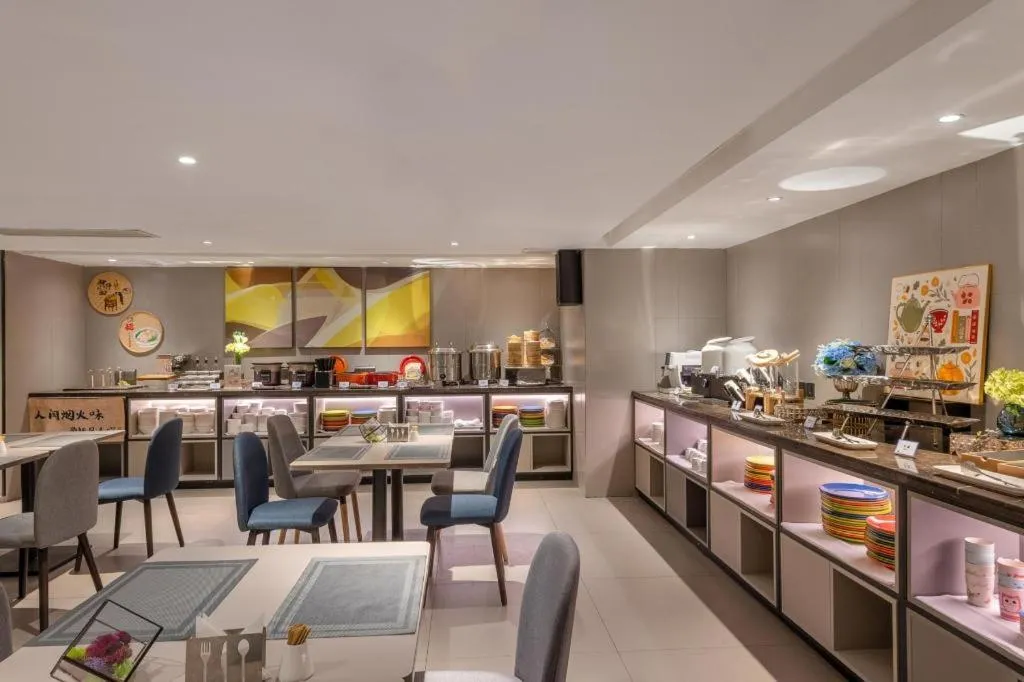 Home Inn Selected Guangzhou Zhujiang New Town Wuyangcun Metro Station