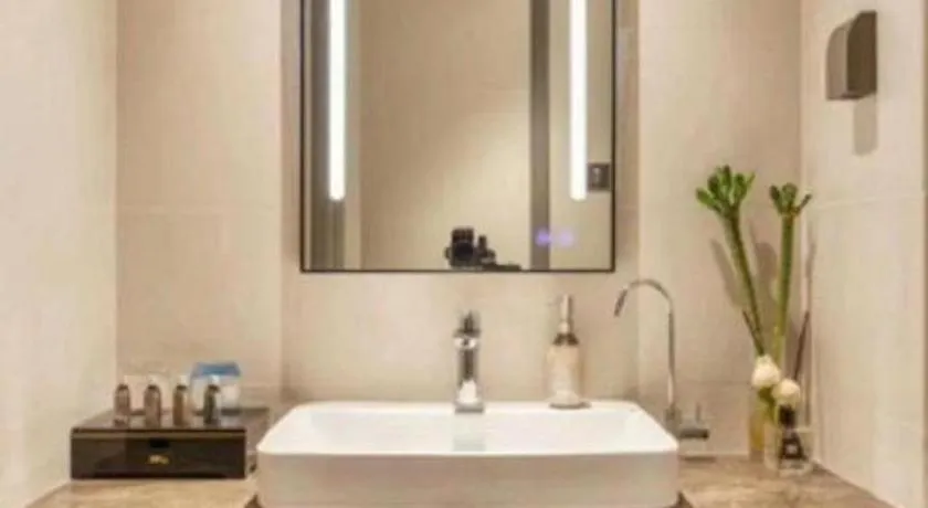 Home Inn Selected Guangzhou Zhujiang New Town Wuyangcun Metro Station