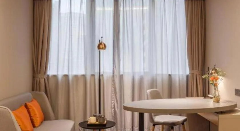 Home Inn Selected Guangzhou Zhujiang New Town Wuyangcun Metro Station