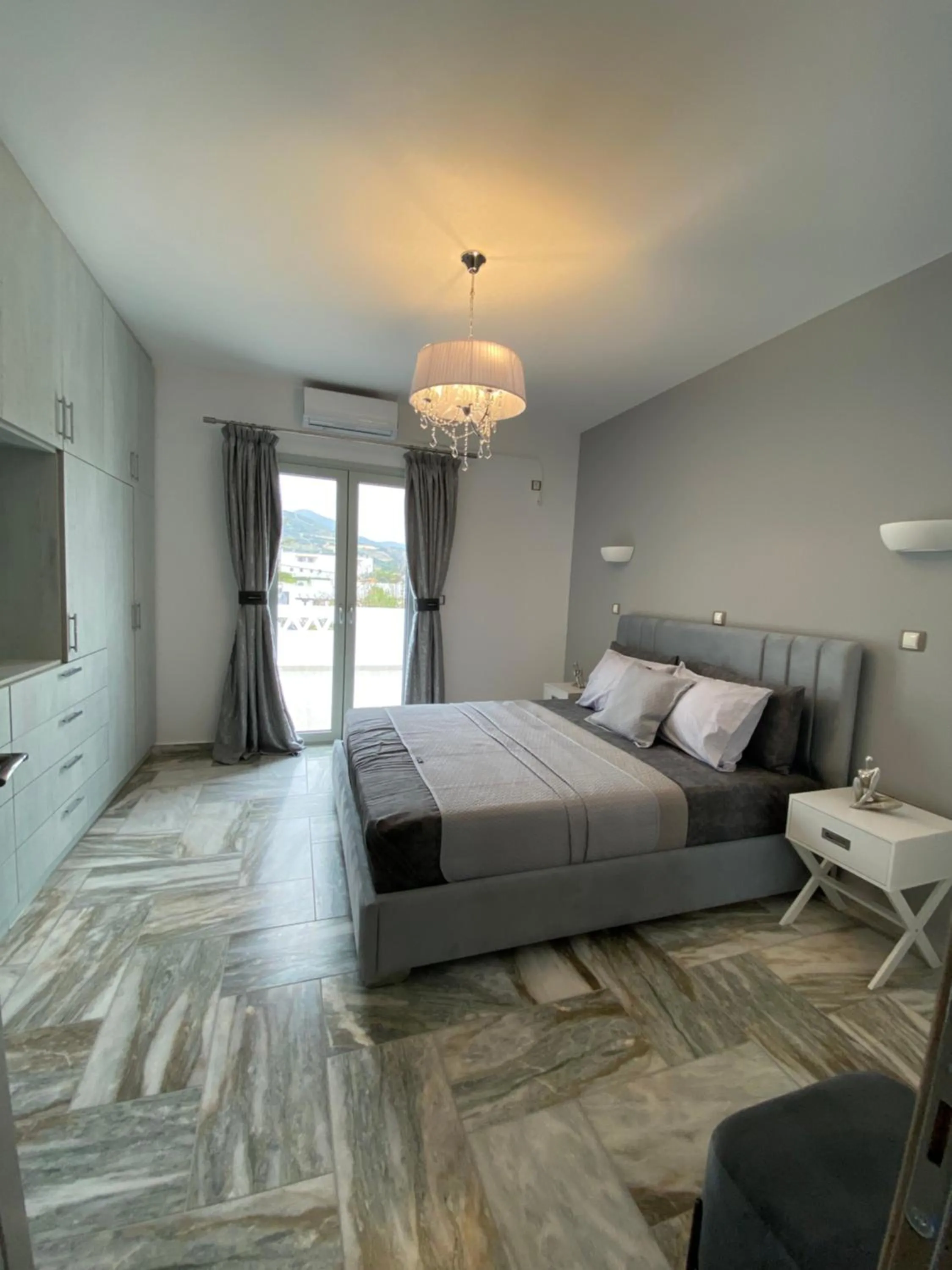 Zandre Luxury Suites
