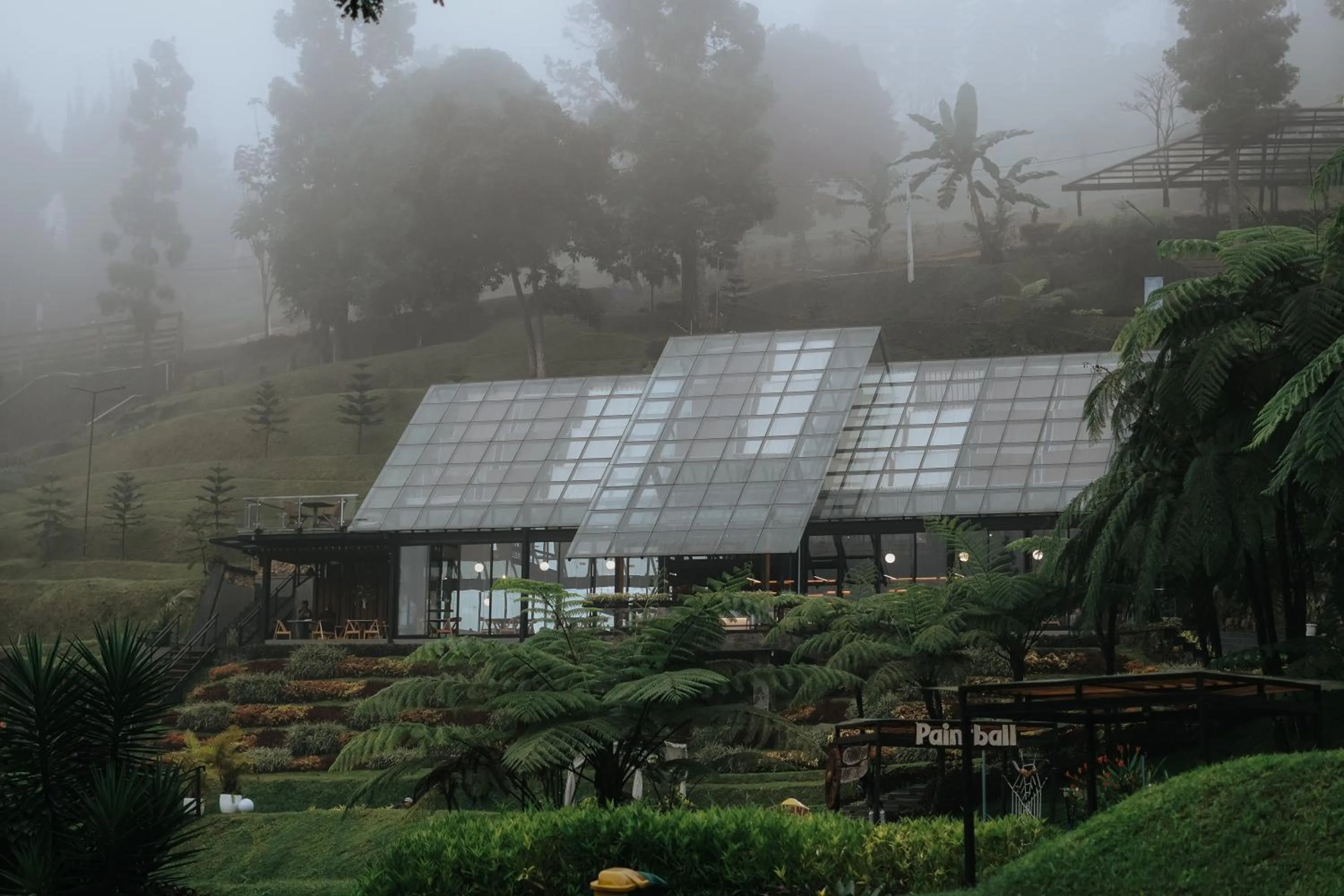 Restaurant/places to eat in Damar Langit Resort