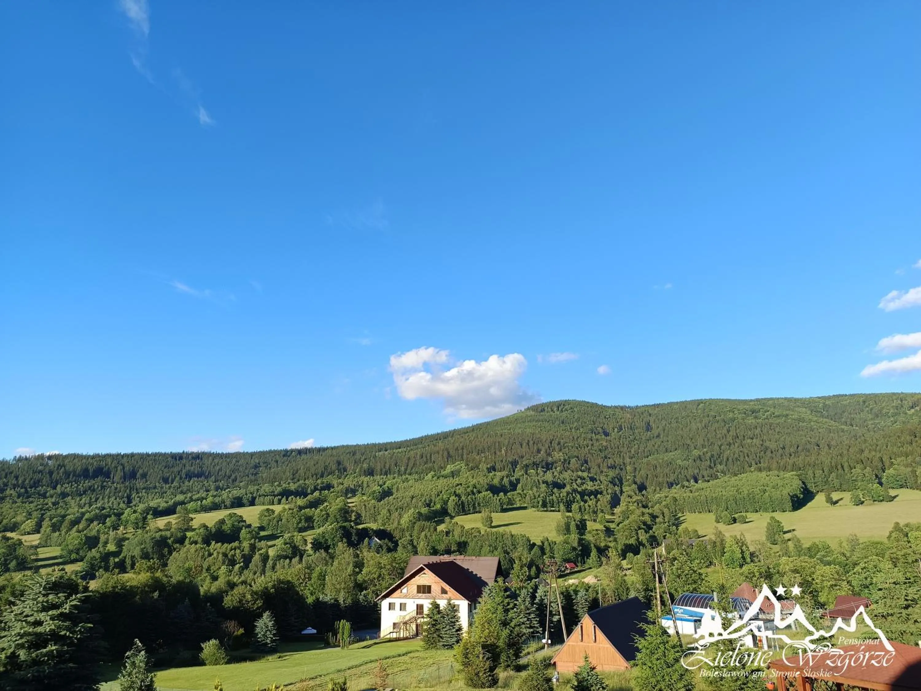 Mountain view in Pensjonat Zielone Wzgórze w Bolesławowie