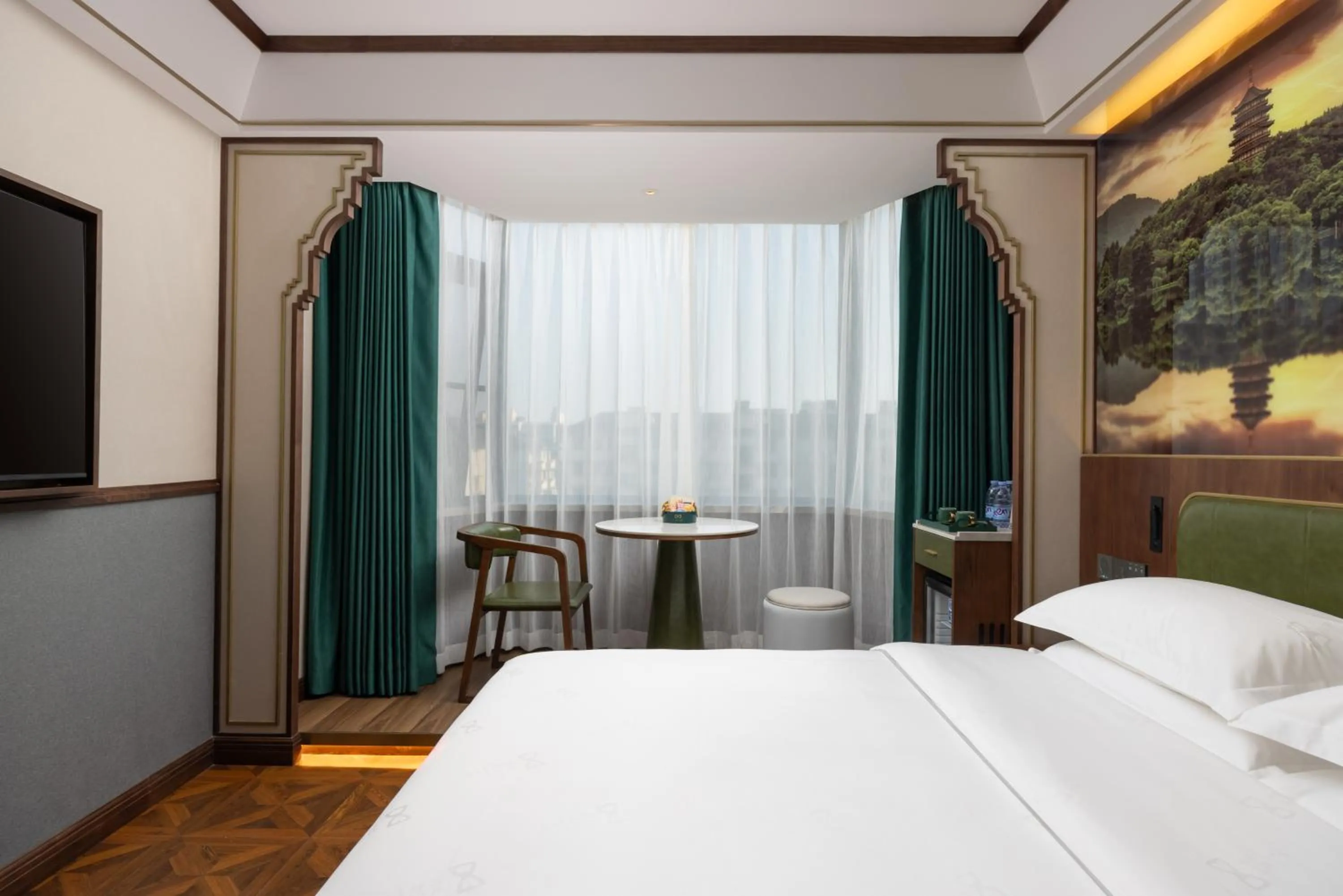 Smart Queen Room in Nostalgia S Hotel Hangzhou Hefang Old Street