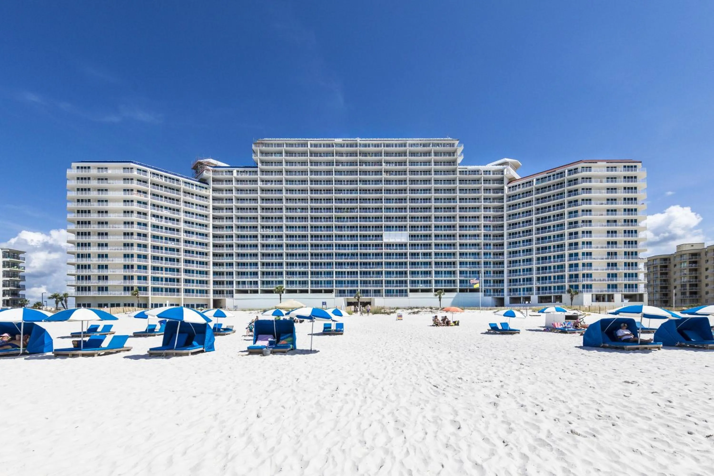 Property building in Lighthouse Condos Gulf Shores