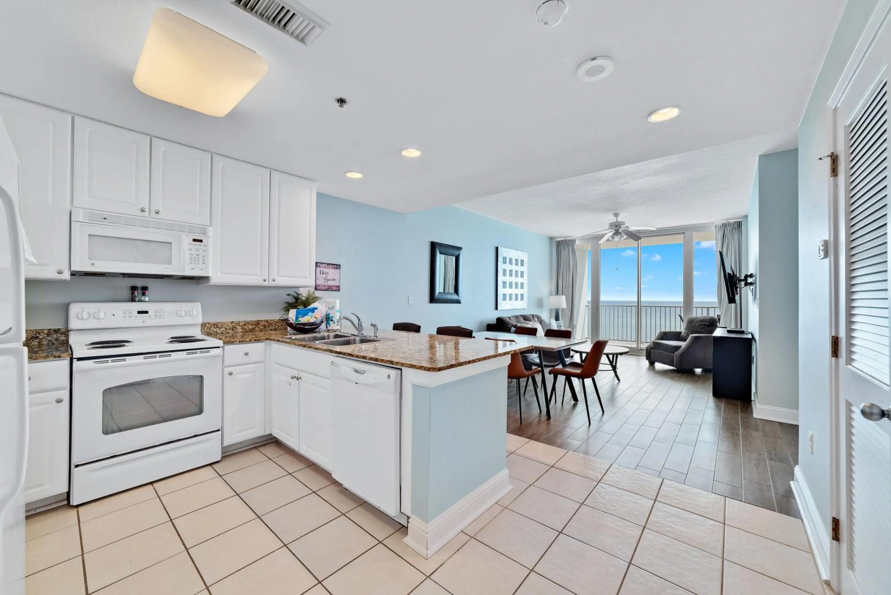Kitchen or kitchenette in Lighthouse Condos Gulf Shores