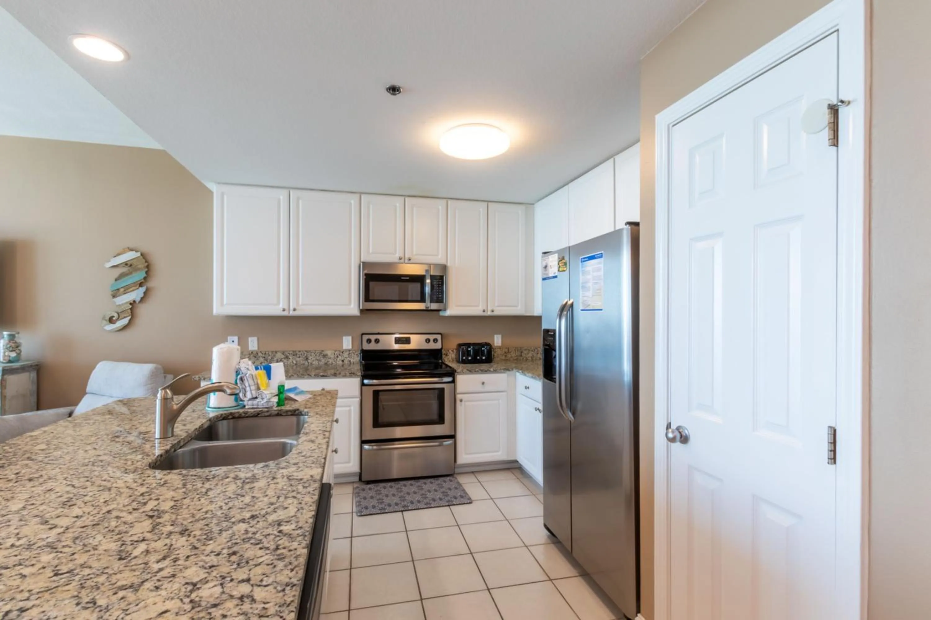 Kitchen or kitchenette in Lighthouse Condos Gulf Shores