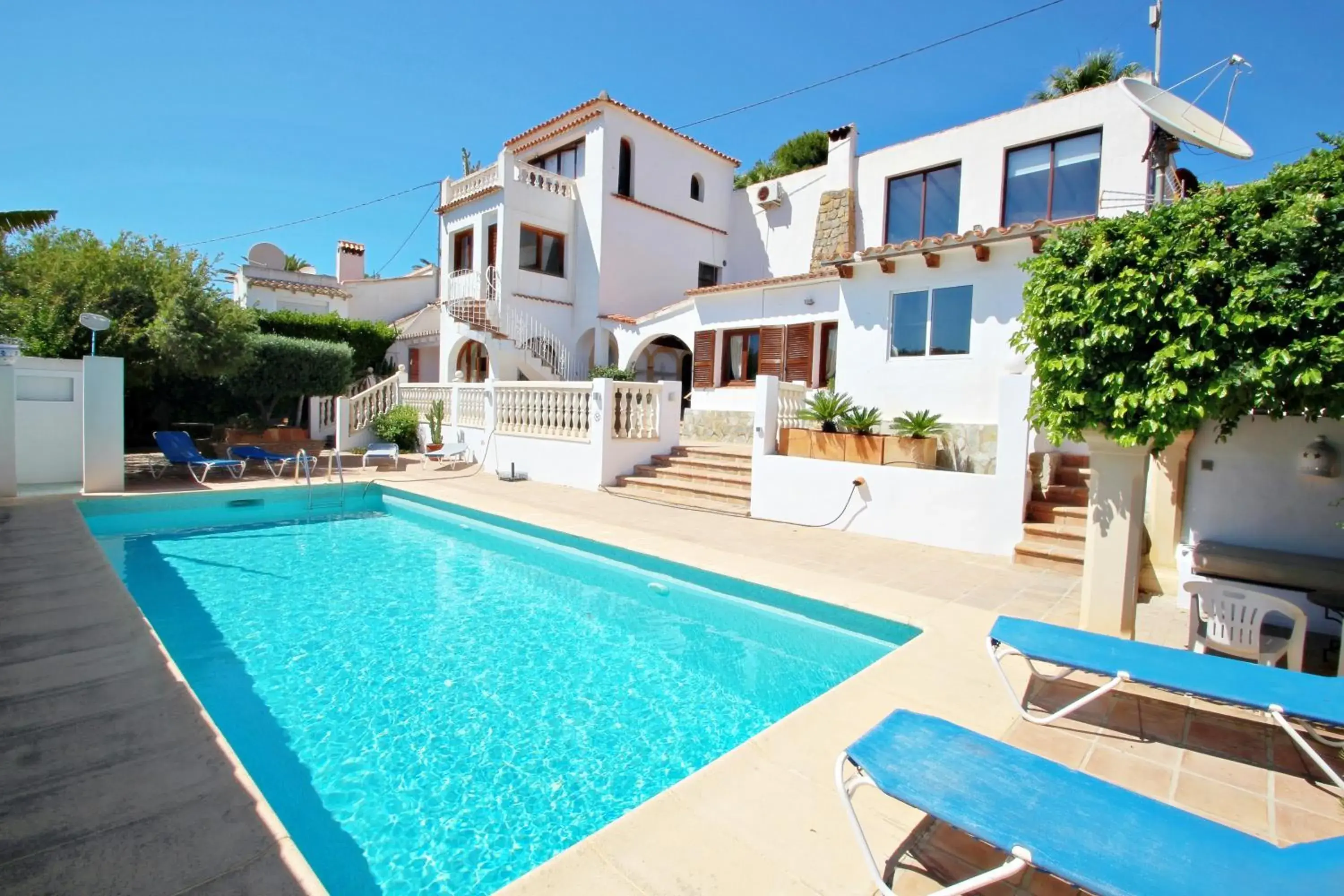 Tanja - modern, well-equipped villa with private pool in Costa Blanca Tanja - modern, well-equipped villa with private pool in Costa Blanca