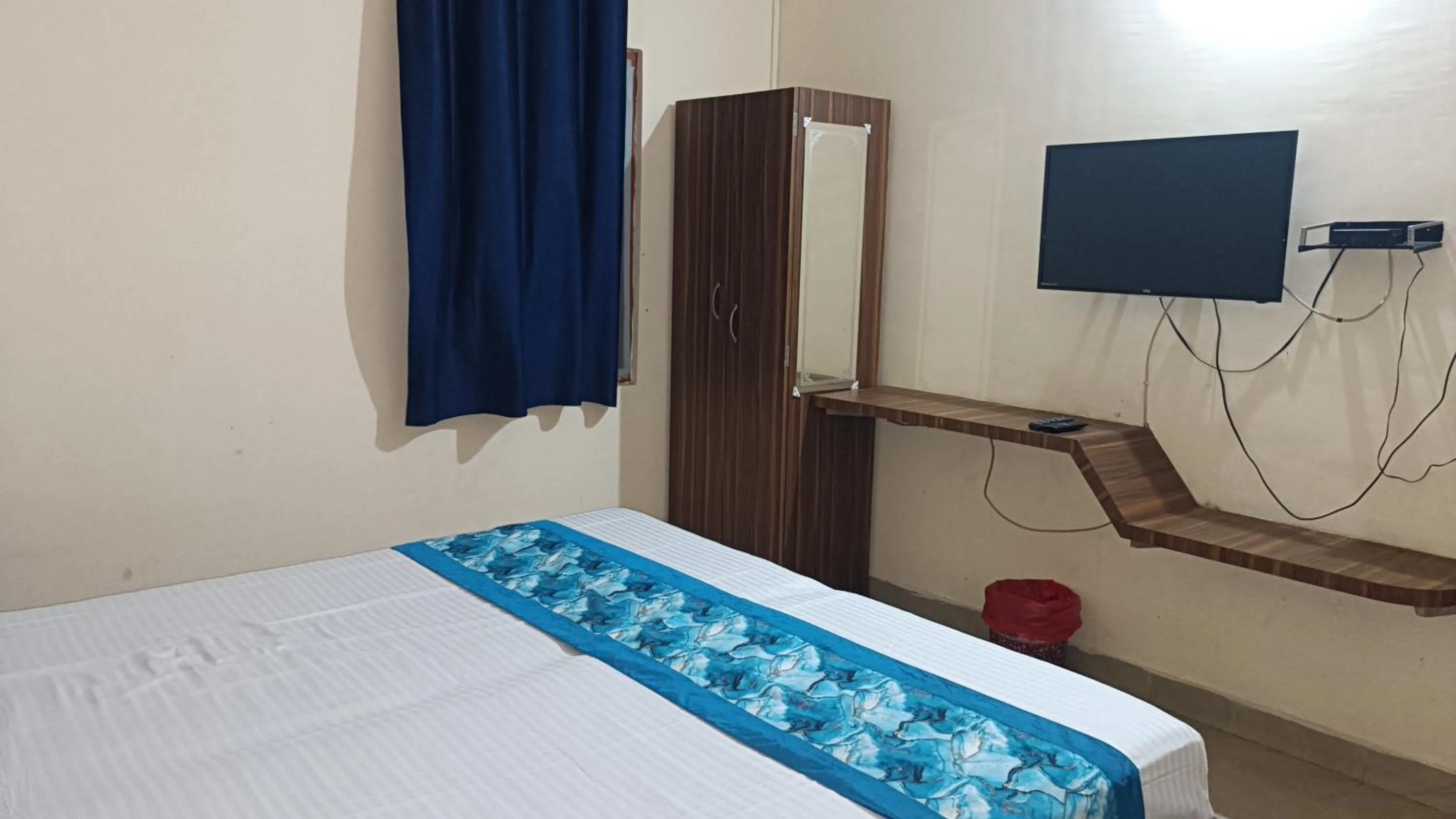 Communal lounge/ TV room, Bed in GB Guest House By ROH