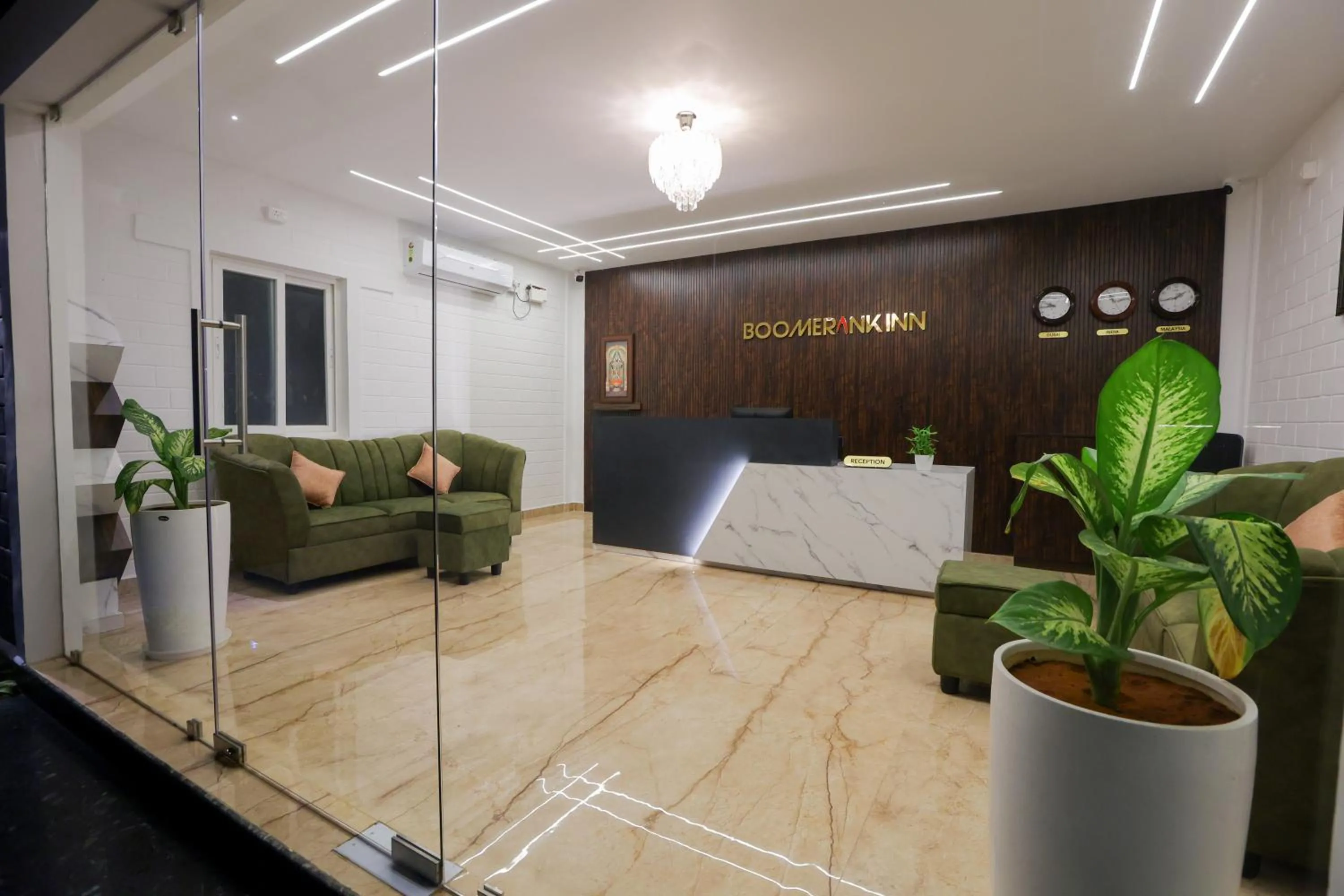Lobby or reception in Boomerank Inn
