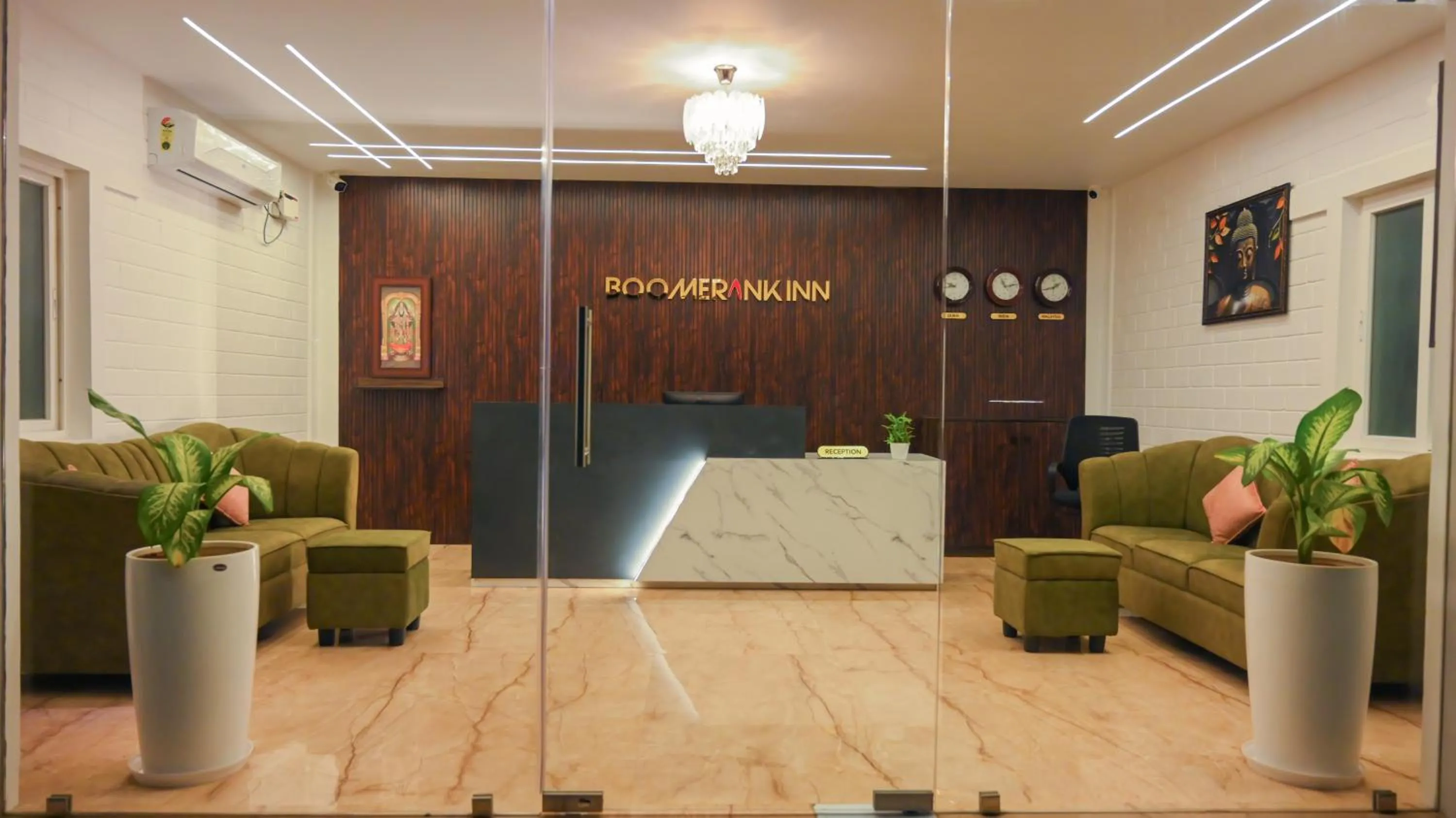 Seating area in Boomerank Inn