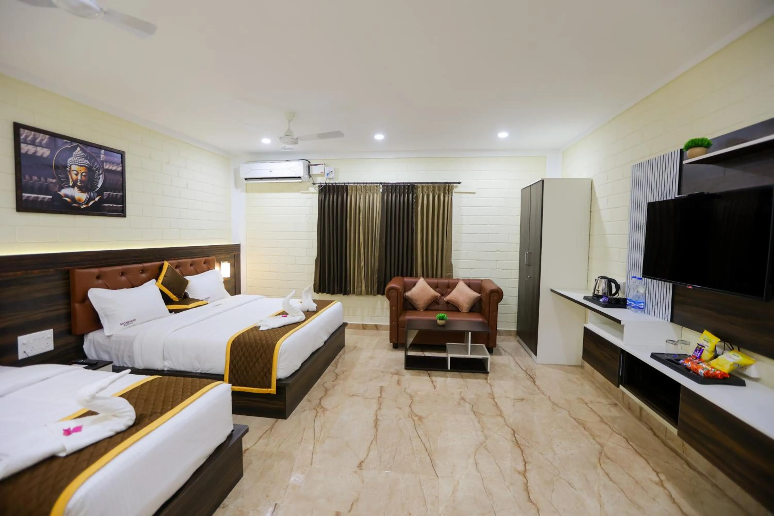 Bedroom, Bed in Boomerank Inn