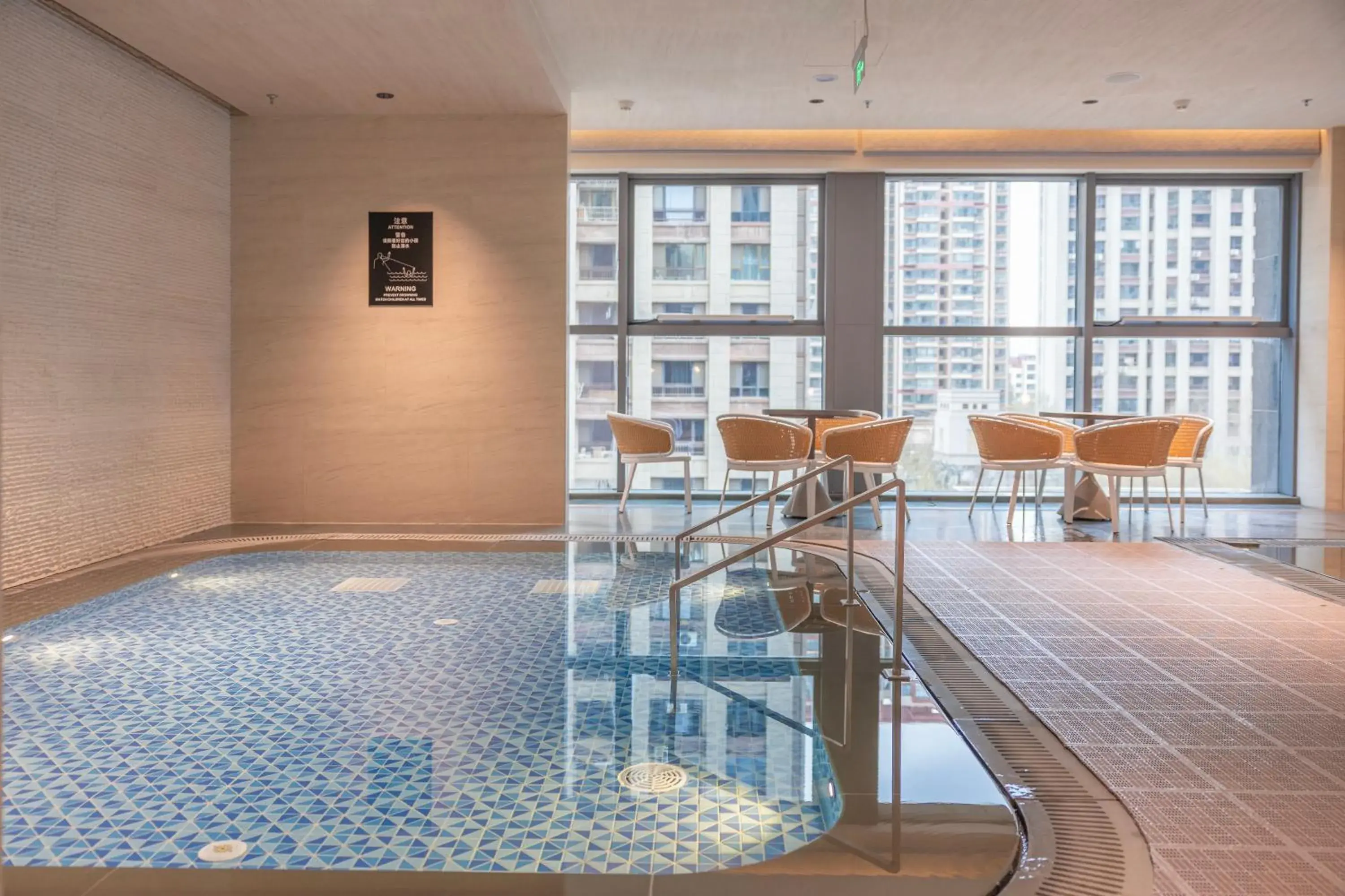 Swimming pool in Sheraton Lanzhou Anning Swimming pool in Sheraton Lanzhou Anning