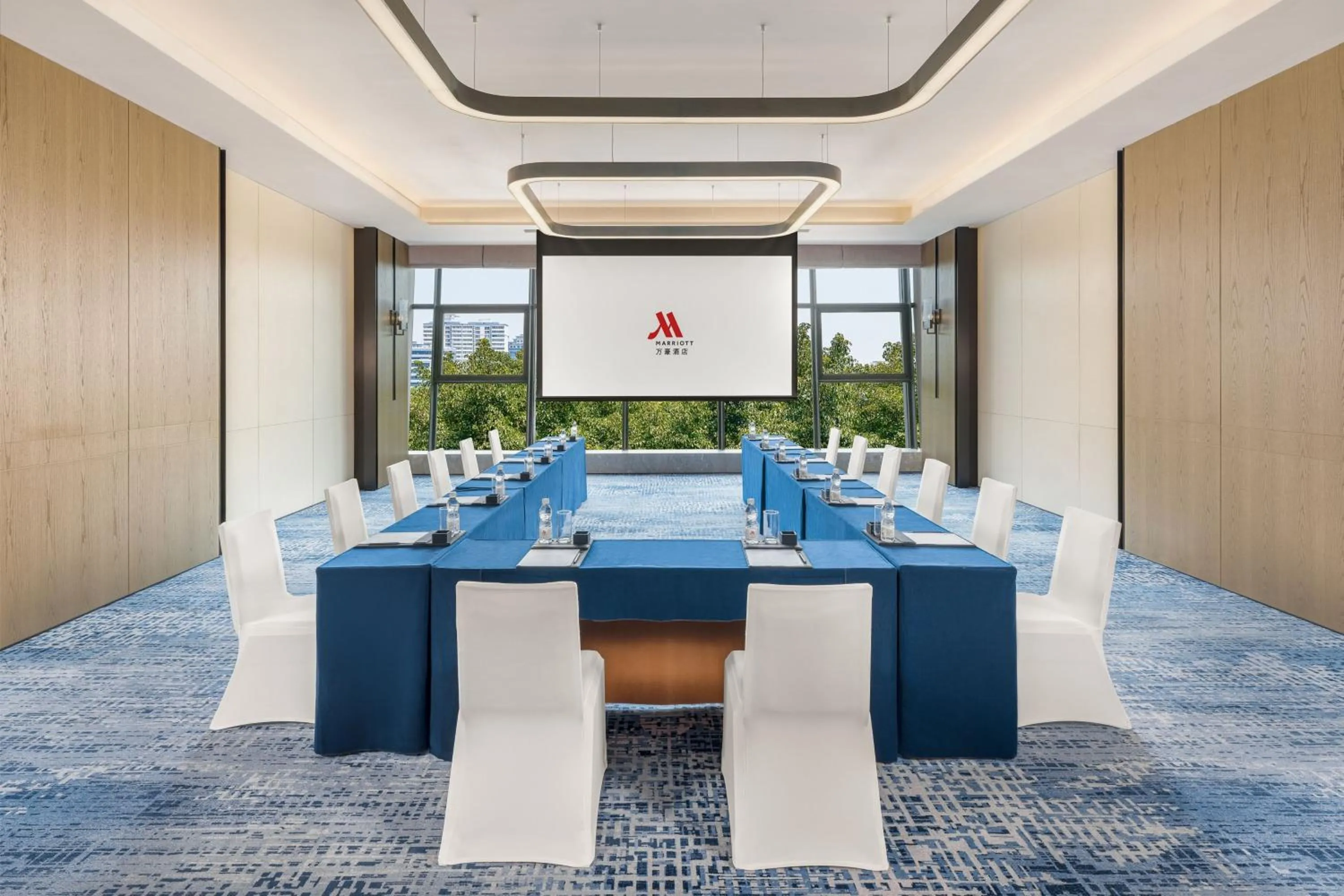 Meeting/conference room in Luoyang Marriott Hotel