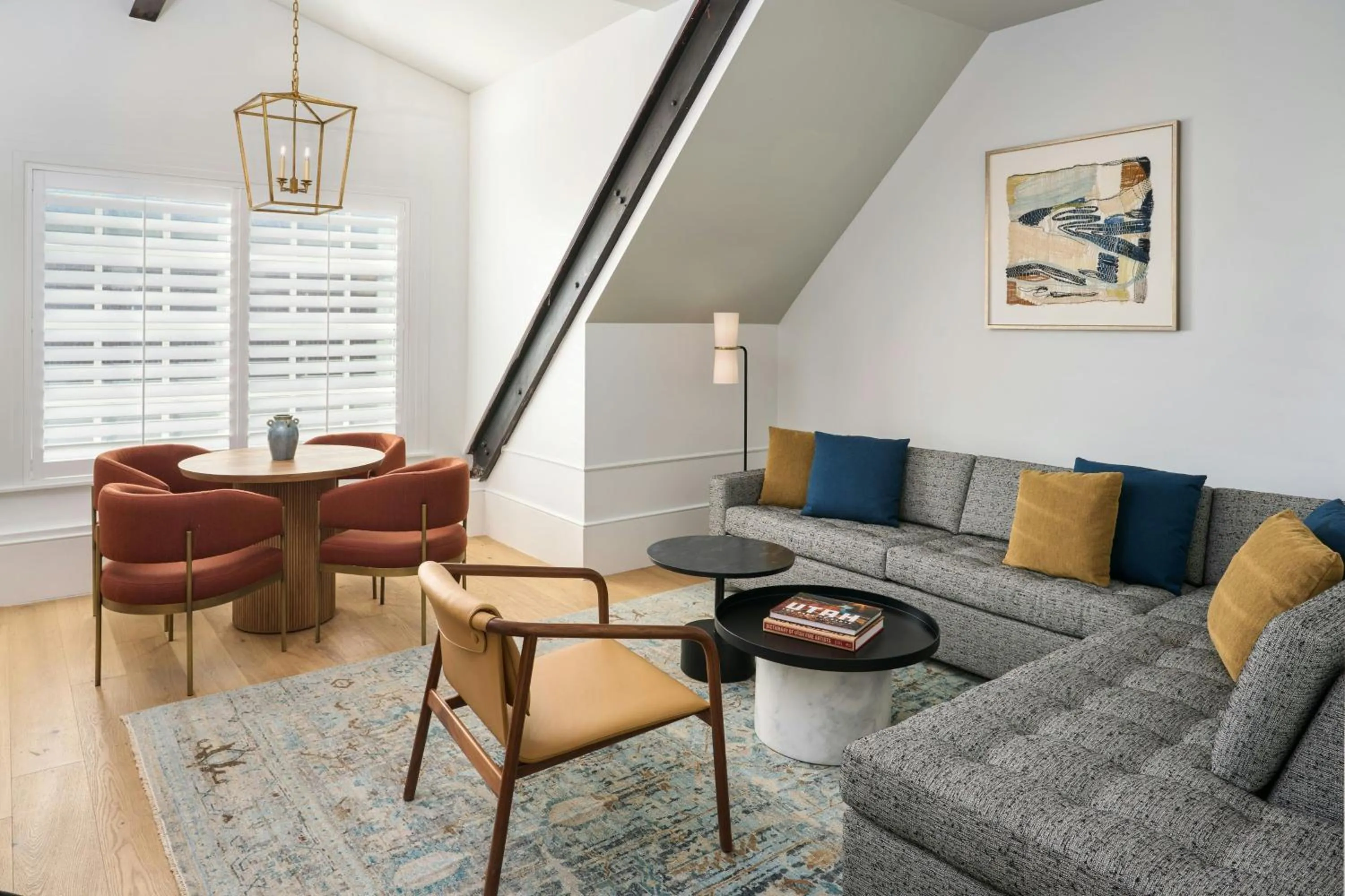 Photo of the whole room in Asher Adams, Autograph Collection