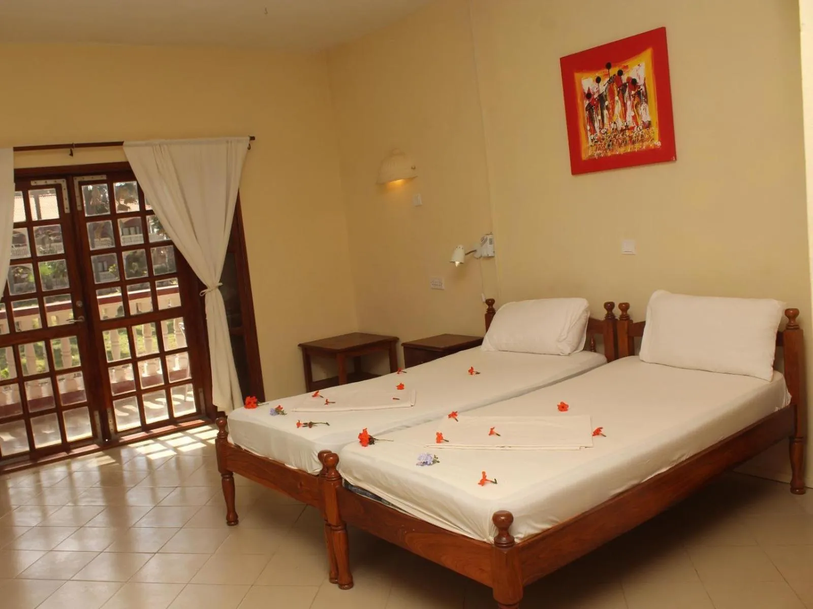 Bed in Lemon Creek Hotel Resort