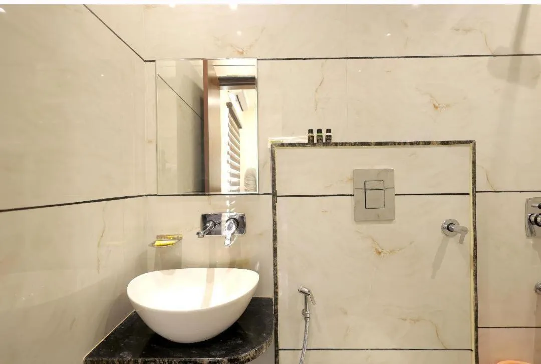 Bathroom in Hotel Shrinath Palace