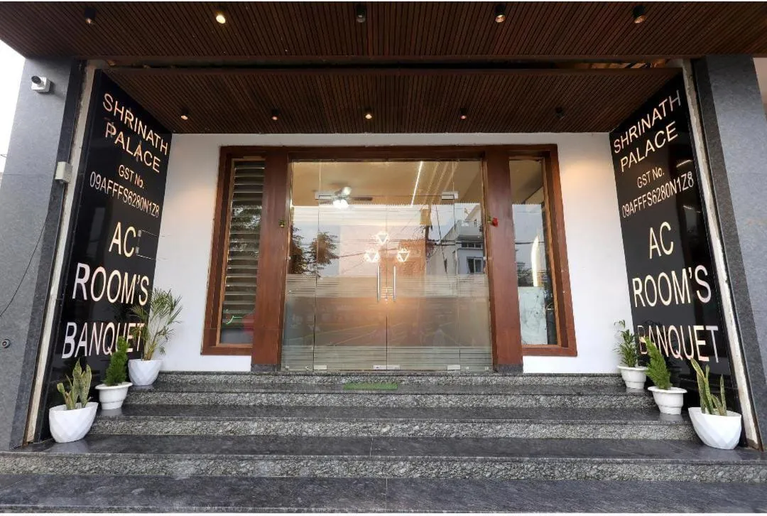 Property building in Hotel Shrinath Palace