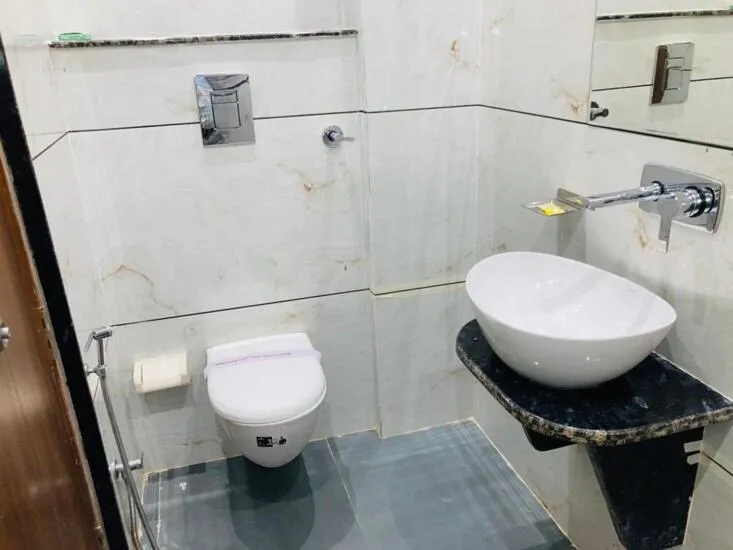 Bathroom in Hotel Shrinath Palace
