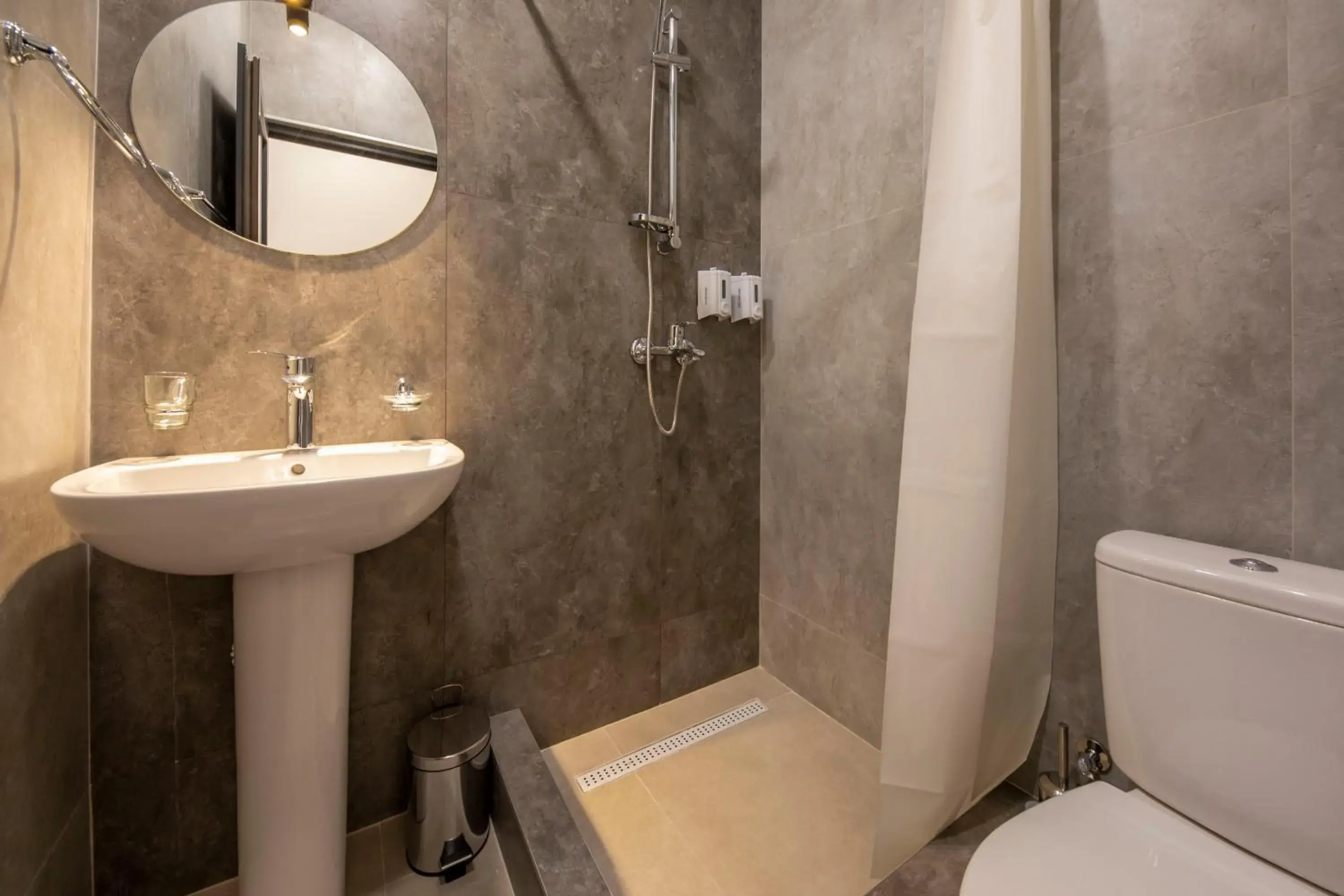 Toilet in Maison Heritage Hotel Toilet in Maison Heritage Hotel