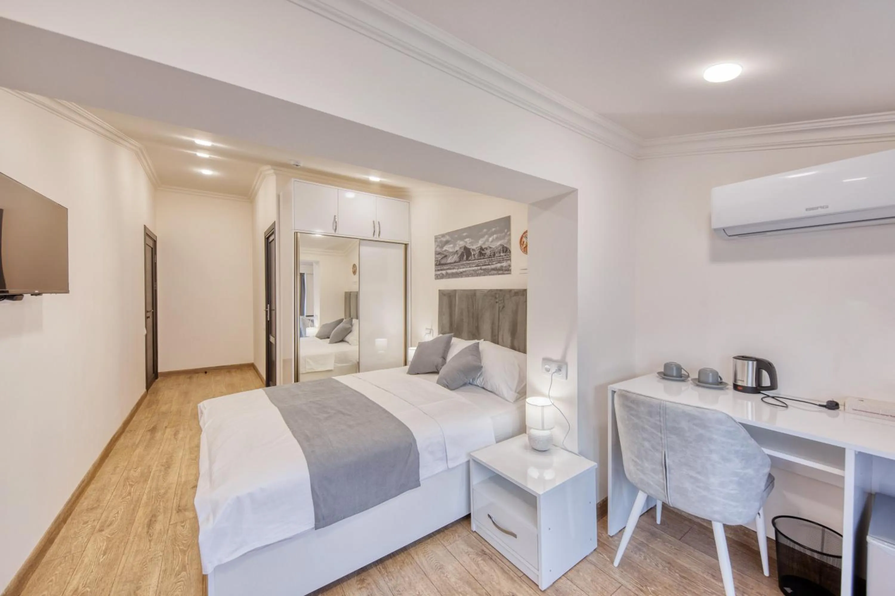 Bedroom, Bed in Maison Heritage Hotel