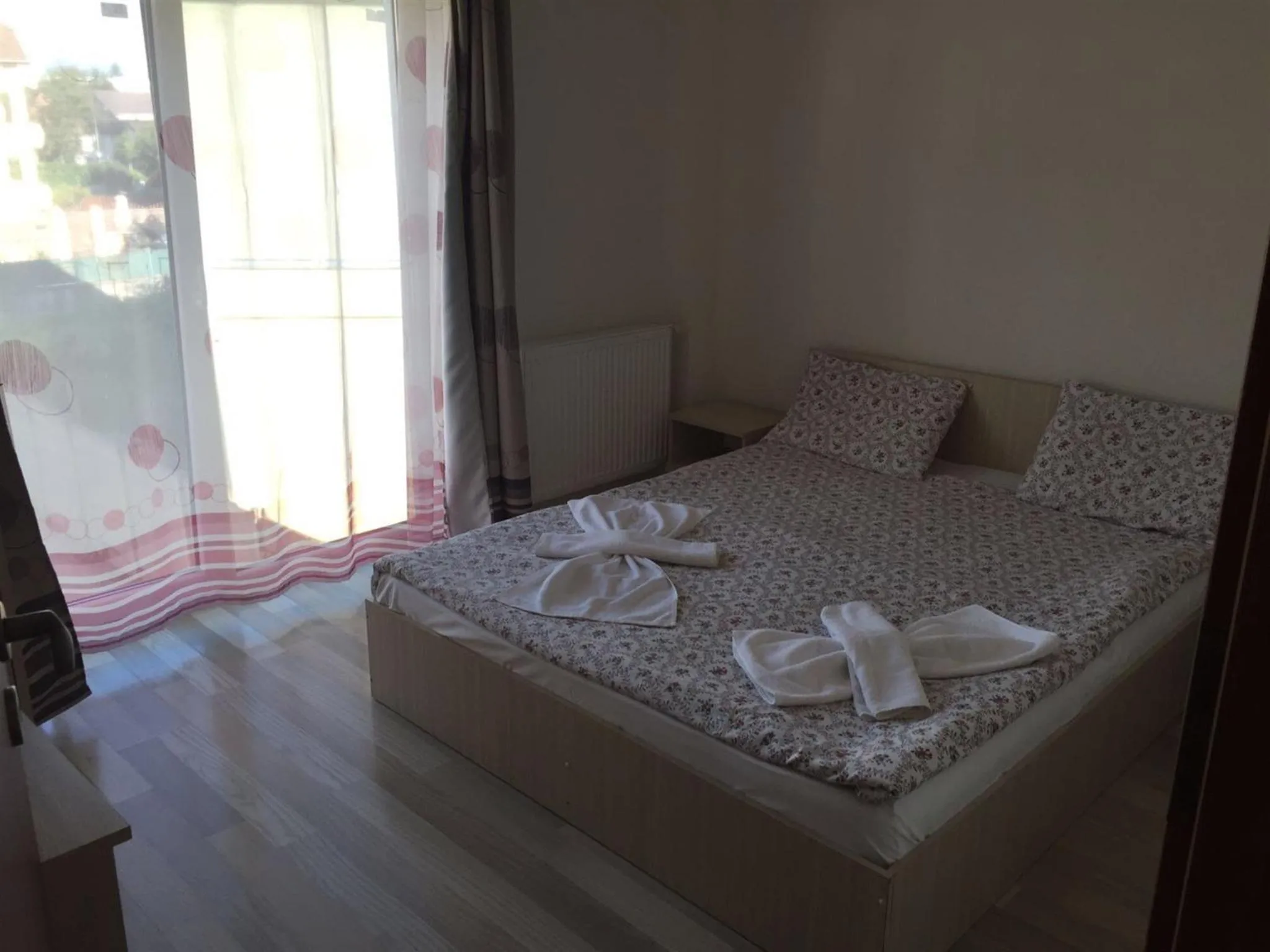 Photo of the whole room, Bed in Hermann Apartments