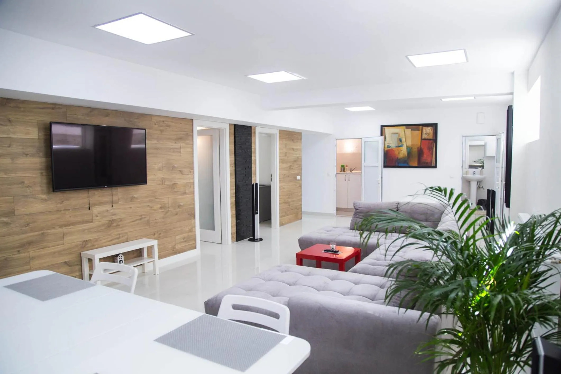 Seating area in Hermann Apartments