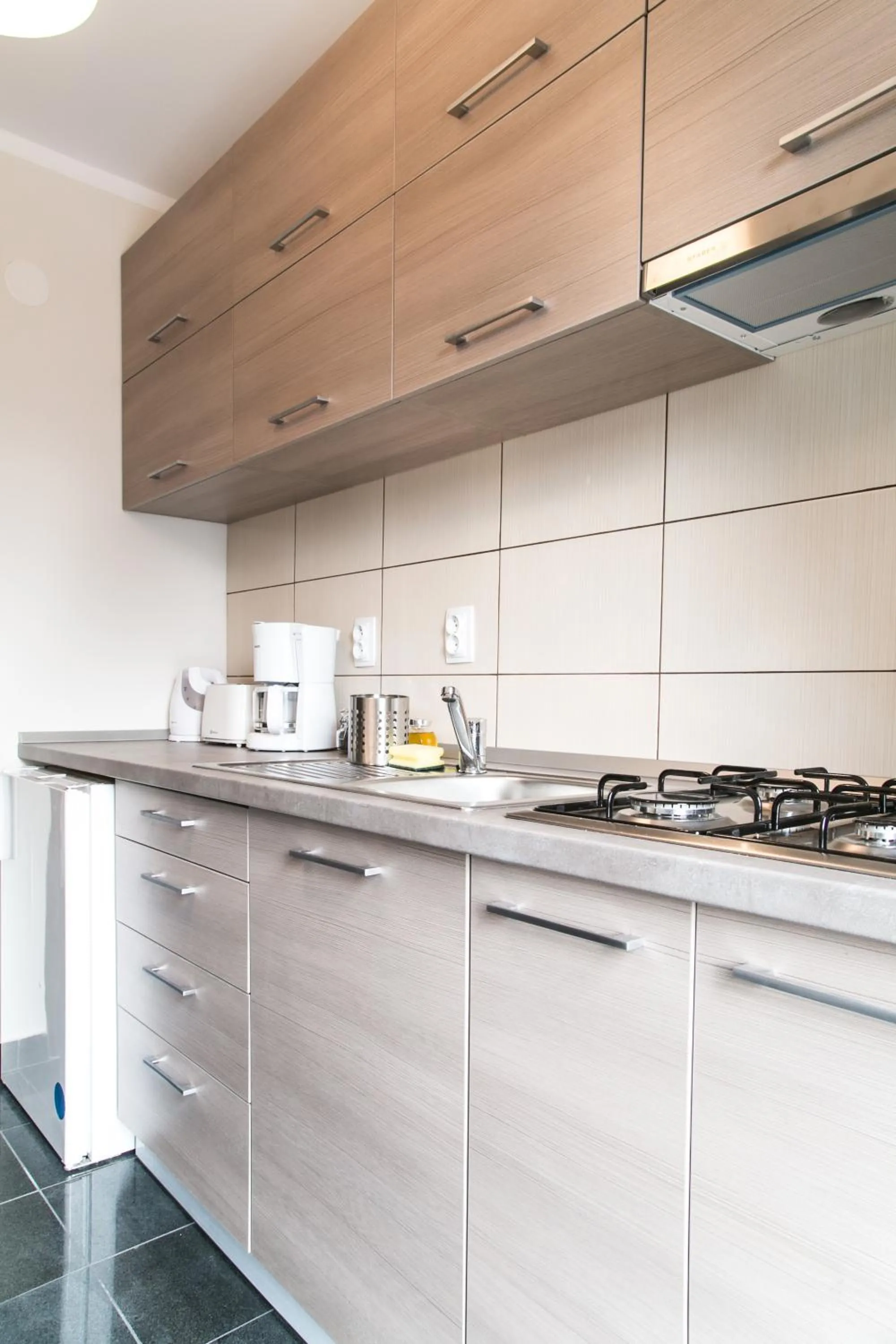 Coffee/tea facilities in Hermann Apartments
