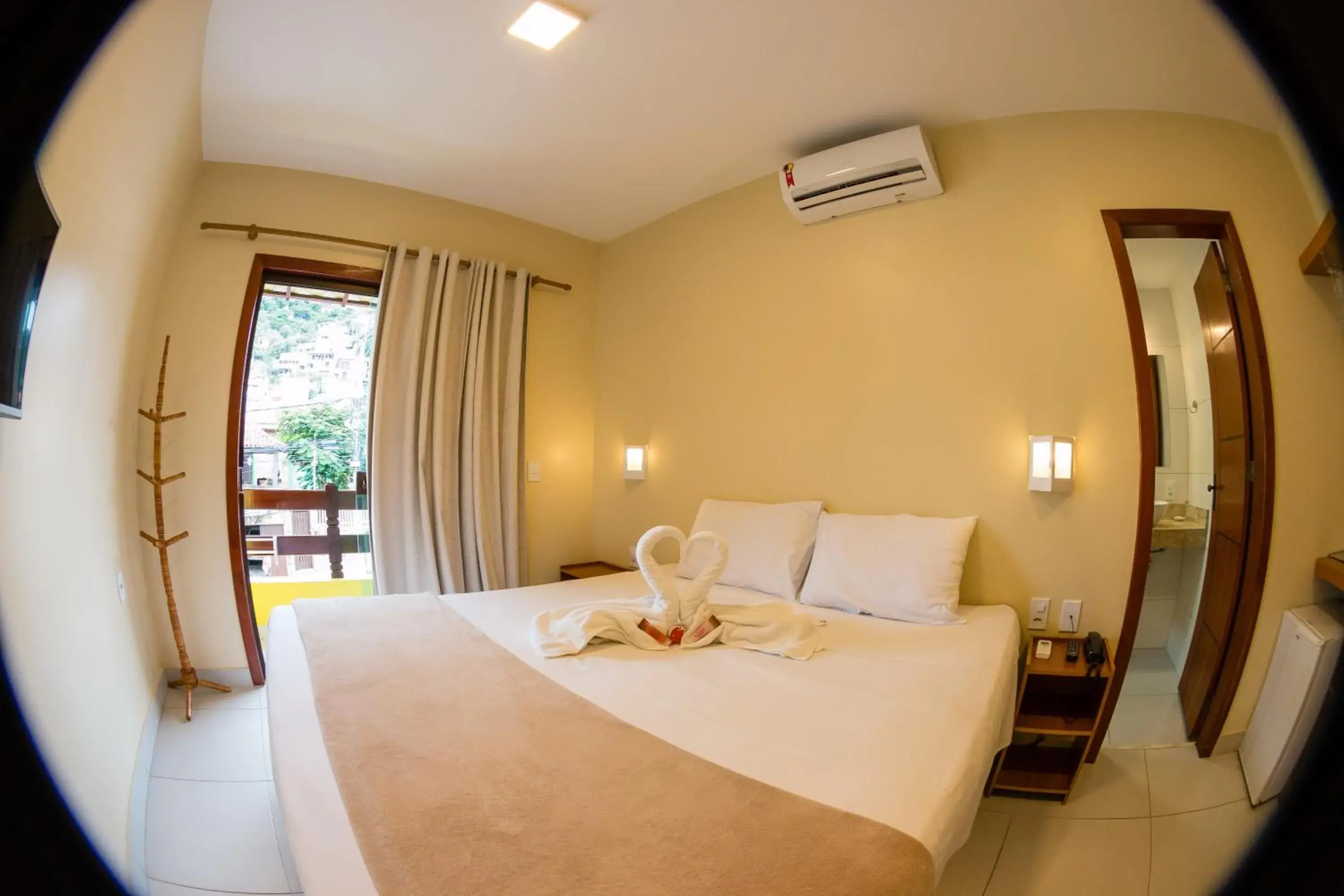 Double Room with Balcony in Costa Dourada Pousada Double Room with Balcony in Costa Dourada Pousada