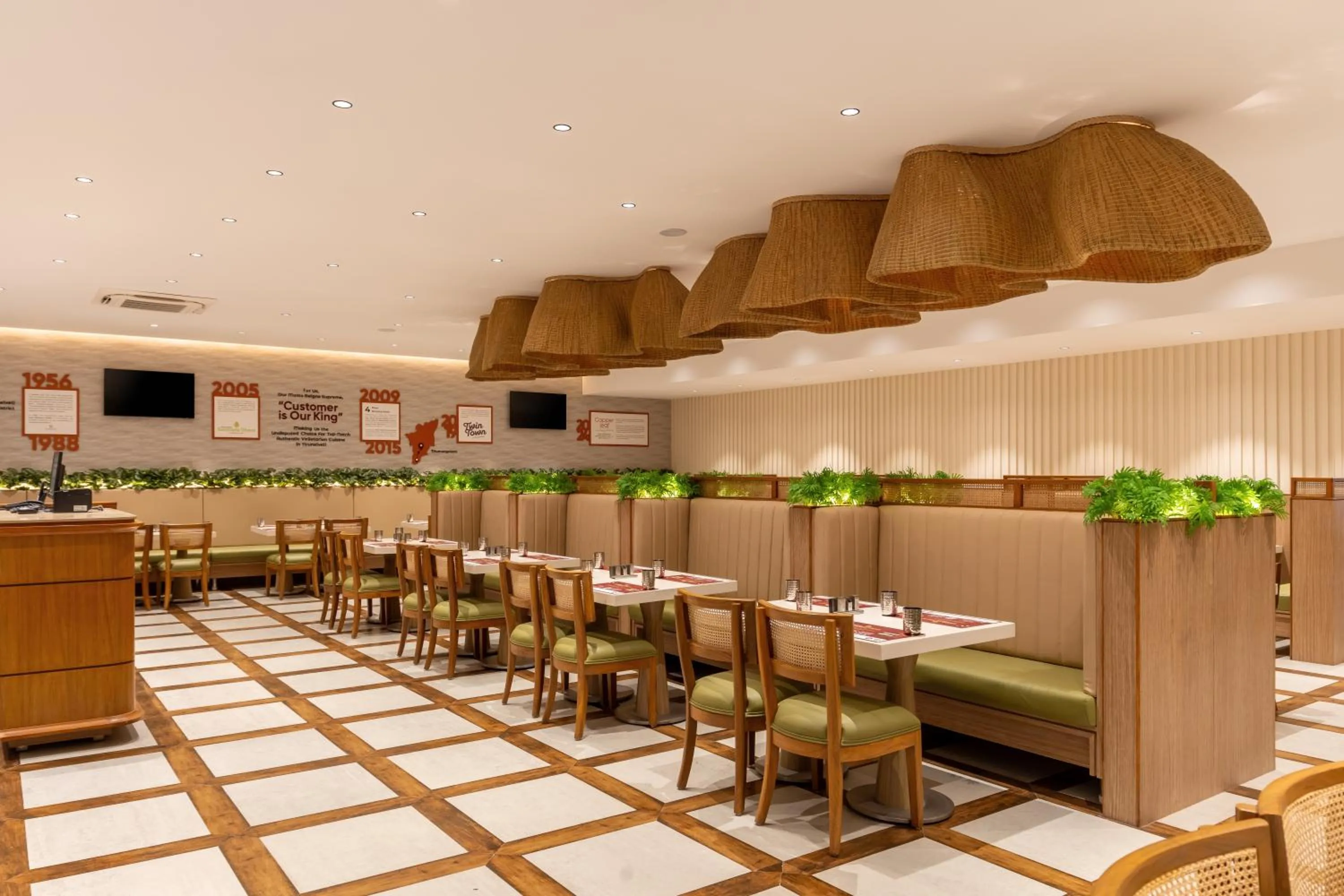 Restaurant/places to eat in Copper Leaf Hotels, Tirunelveli