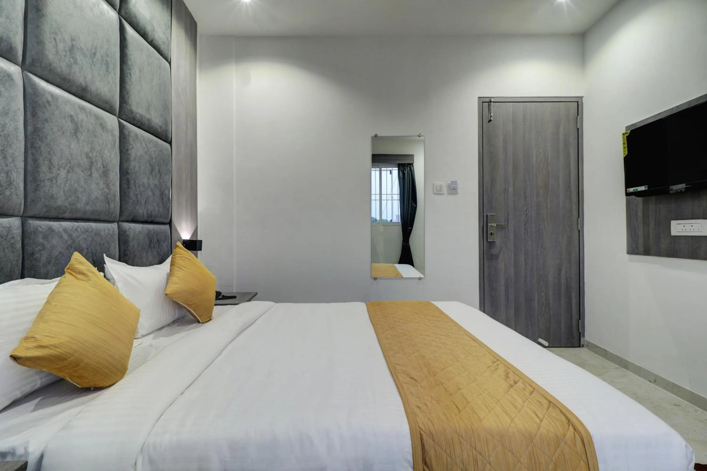 Bed in Hotel Isra International, BKC