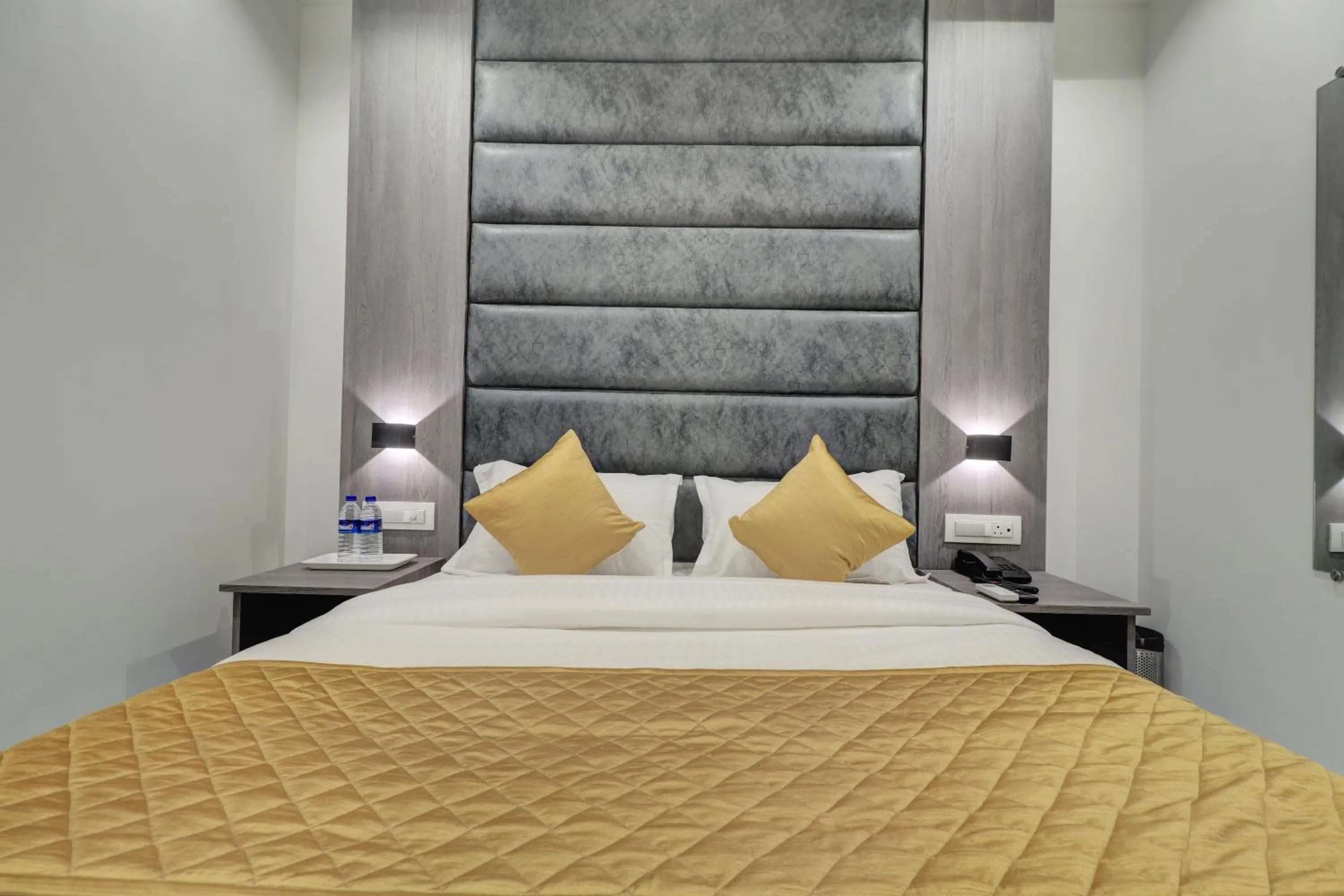 Bed in Hotel Isra International, BKC