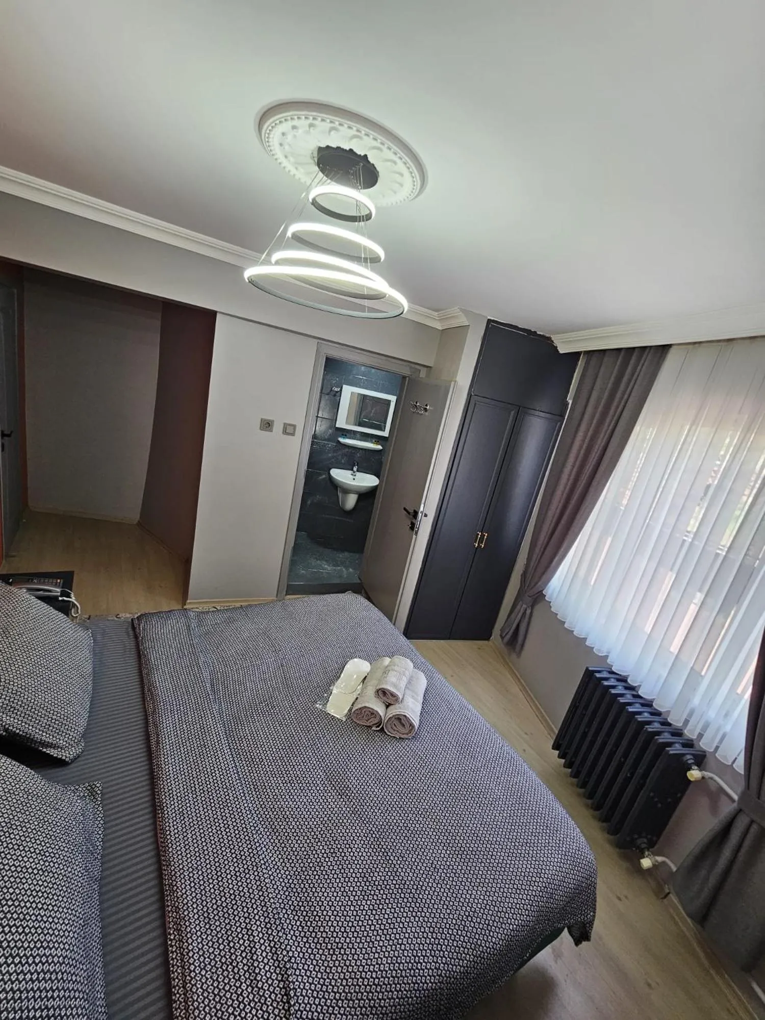 Photo of the whole room in Çorlu Aras Hotel & City Center Location