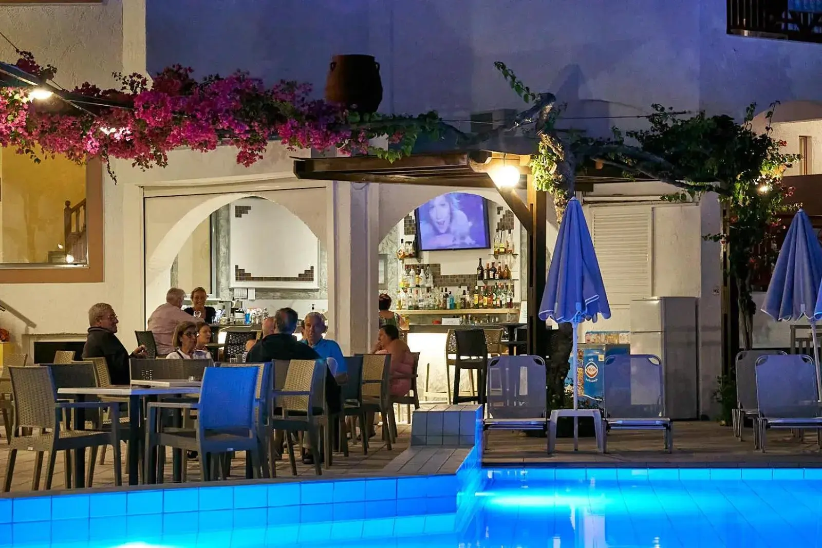 Pool view in Apollon Hotel Apartments Pool view in Apollon Hotel Apartments