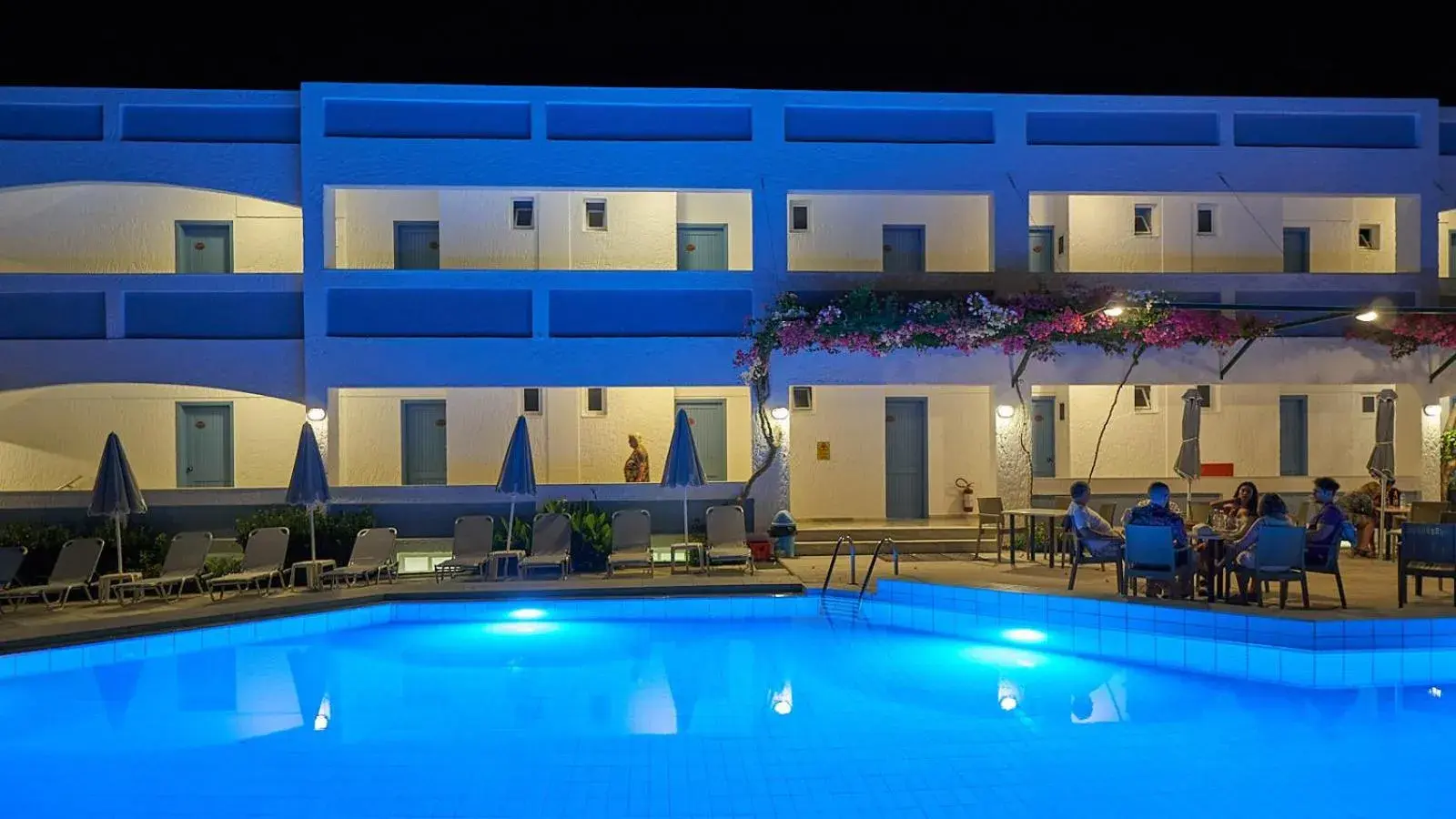Property building in Apollon Hotel Apartments Property building in Apollon Hotel Apartments