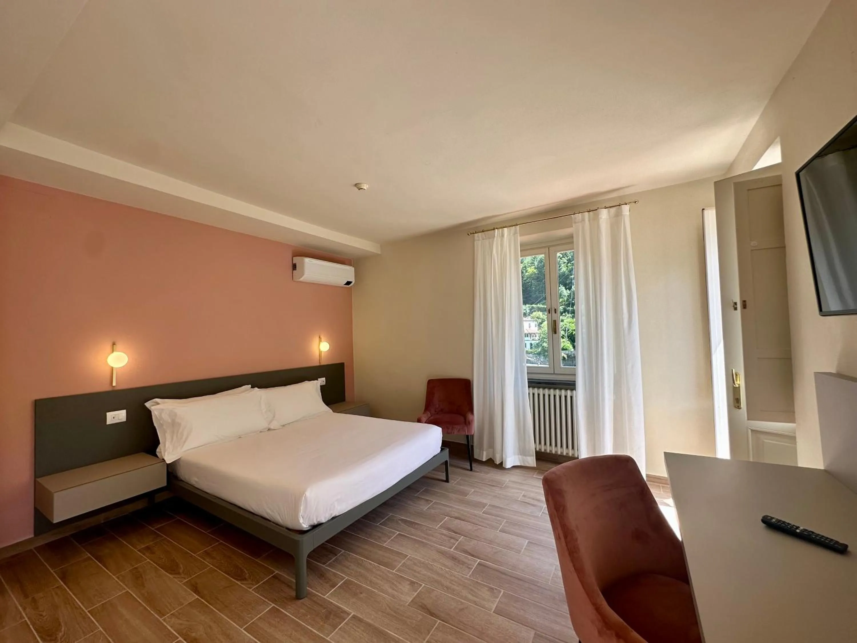 Deluxe Double Room with Balcony in La Ninfa Hotel