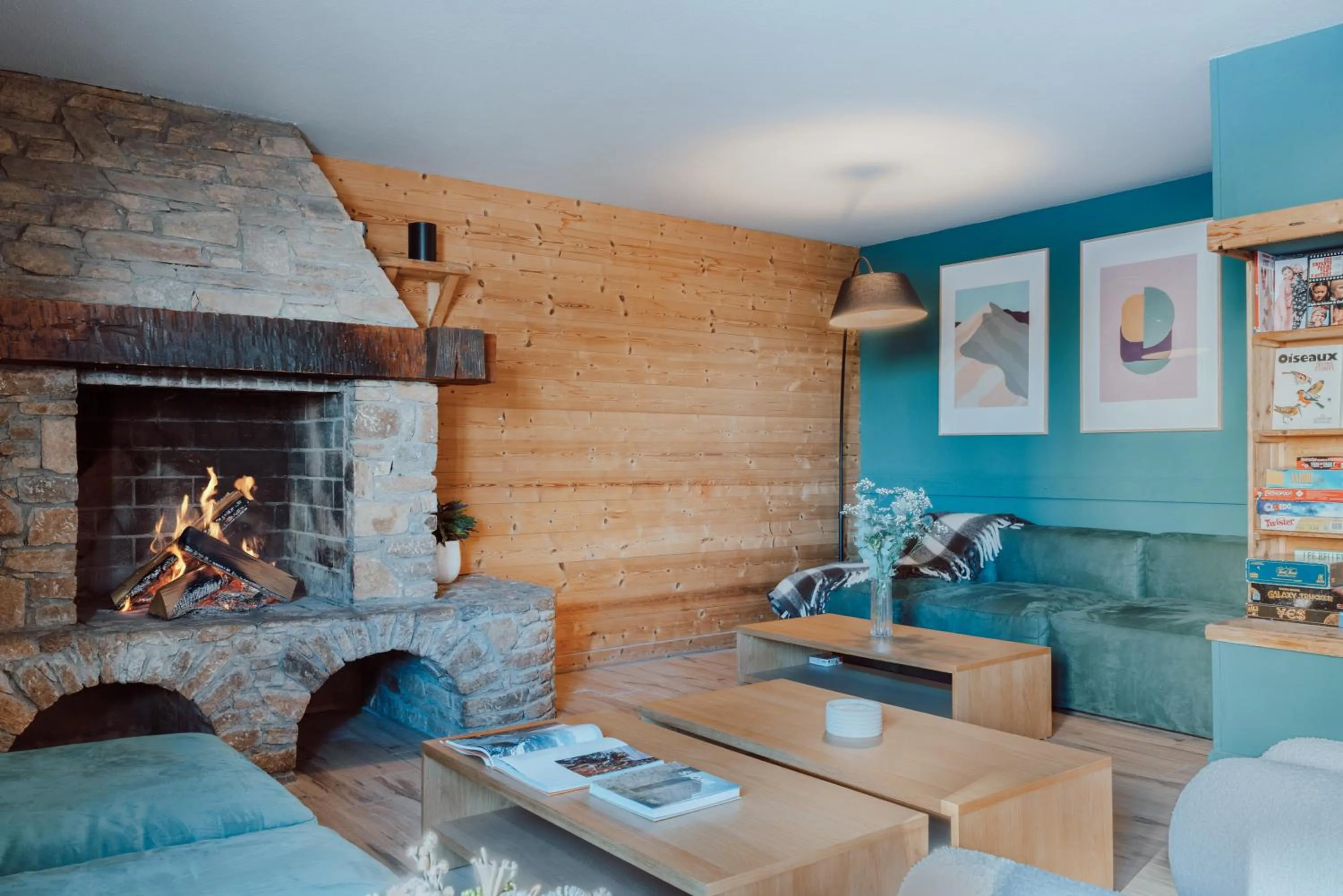 Seating area in Alpeen Hotel