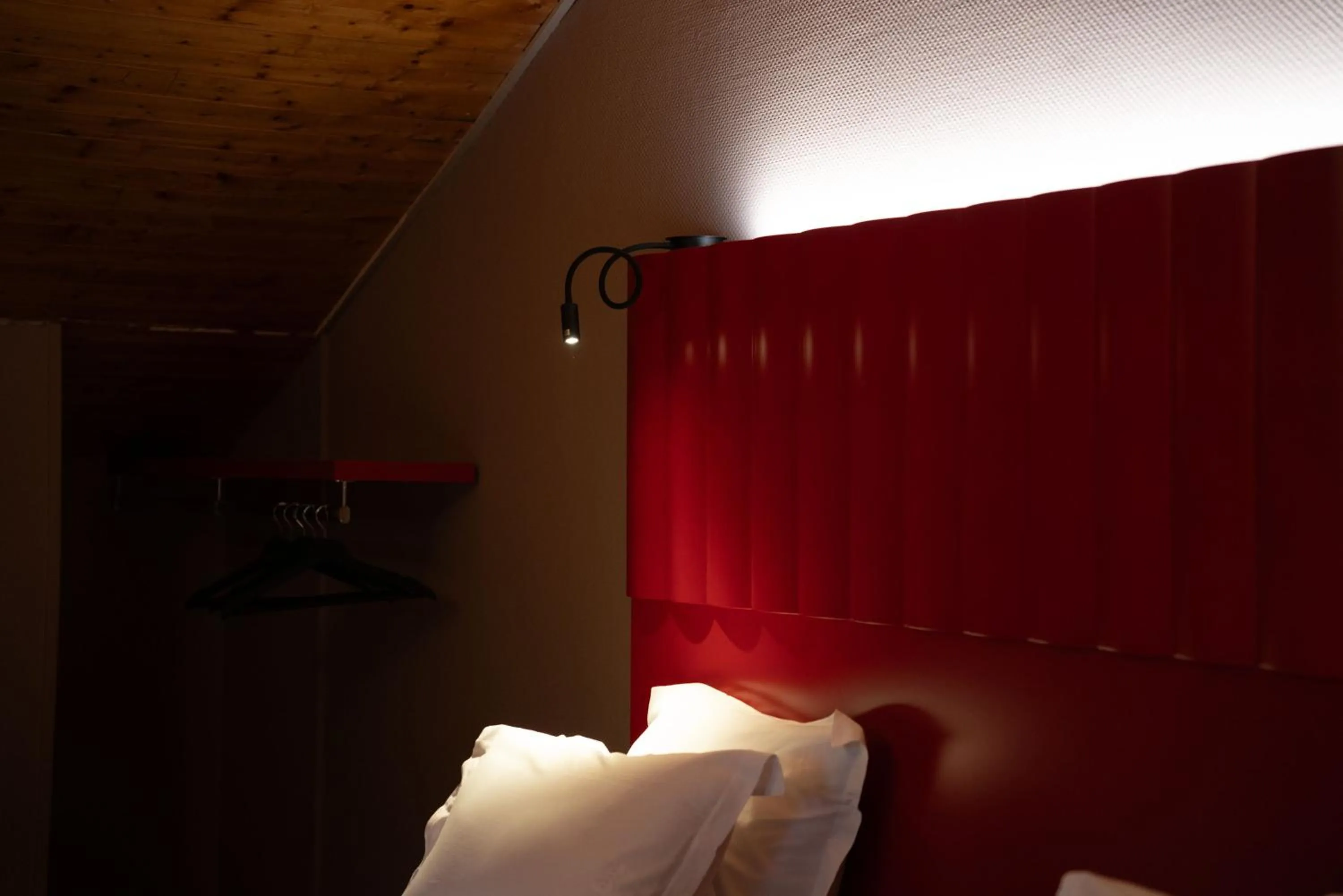 Bed in Alpeen Hotel