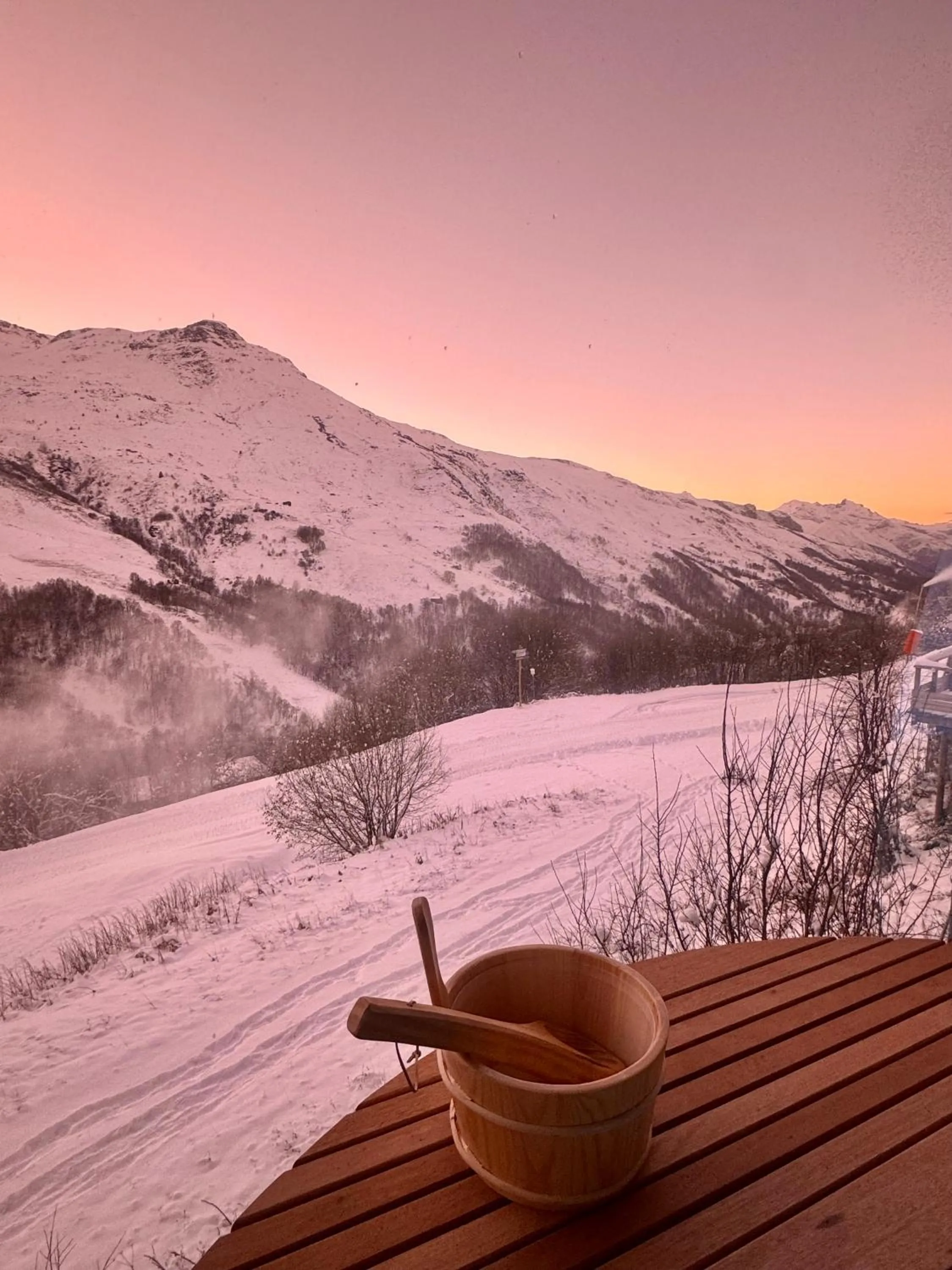 Natural landscape in Alpeen Hotel
