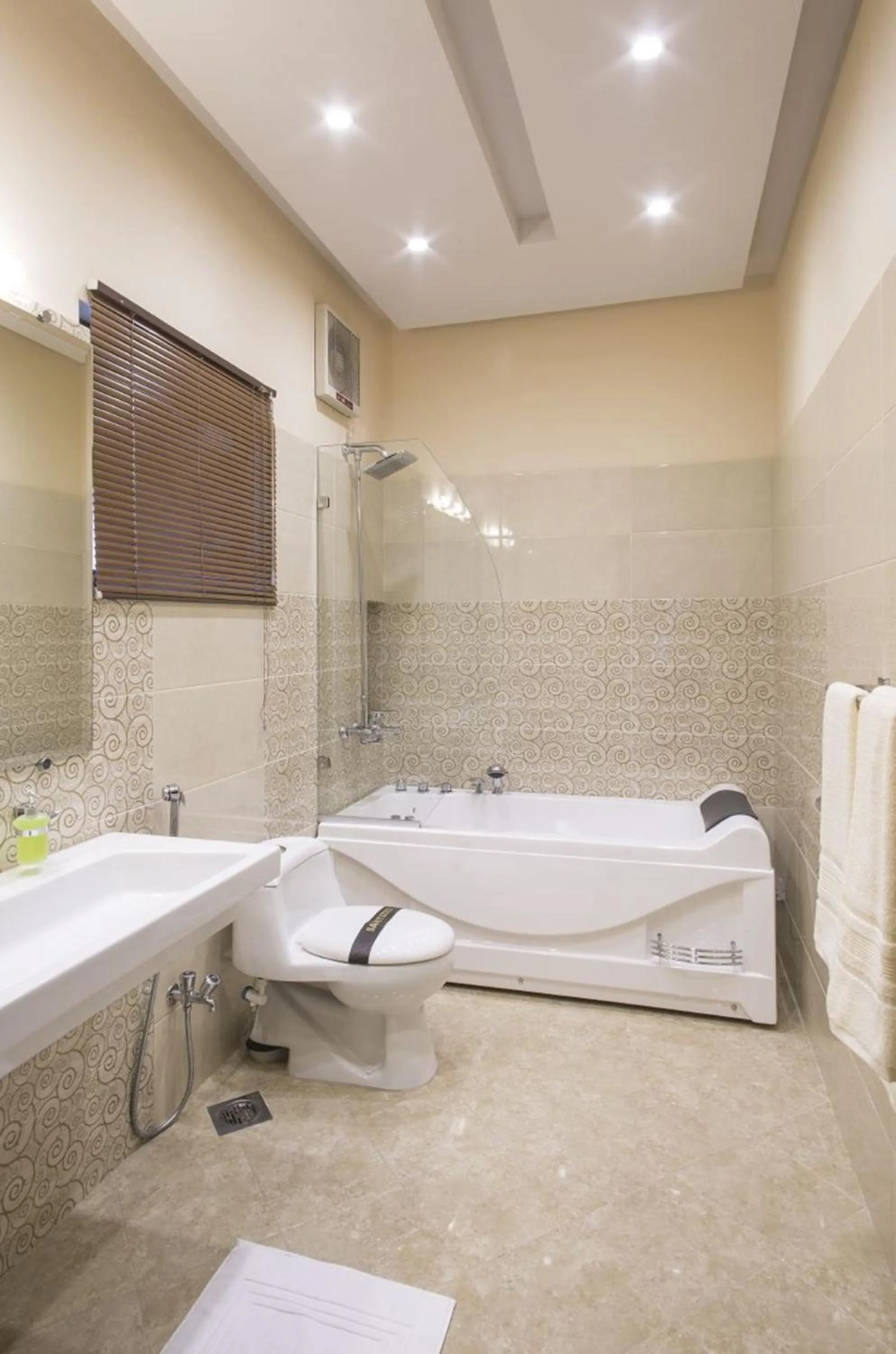Shower in Royaute Luxury Suites and Hotel Gulberg Lahore