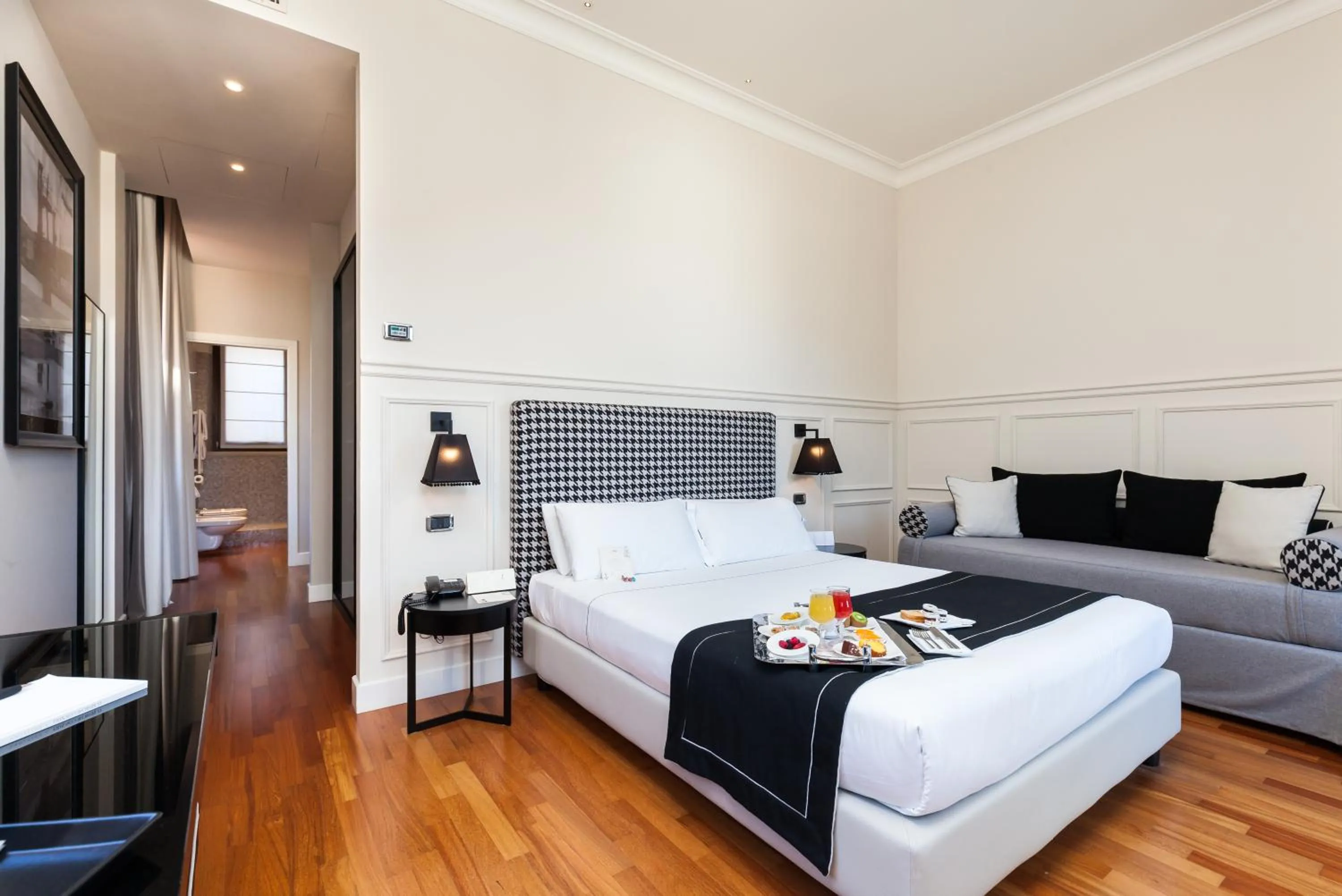 Bed in SeePort Hotel