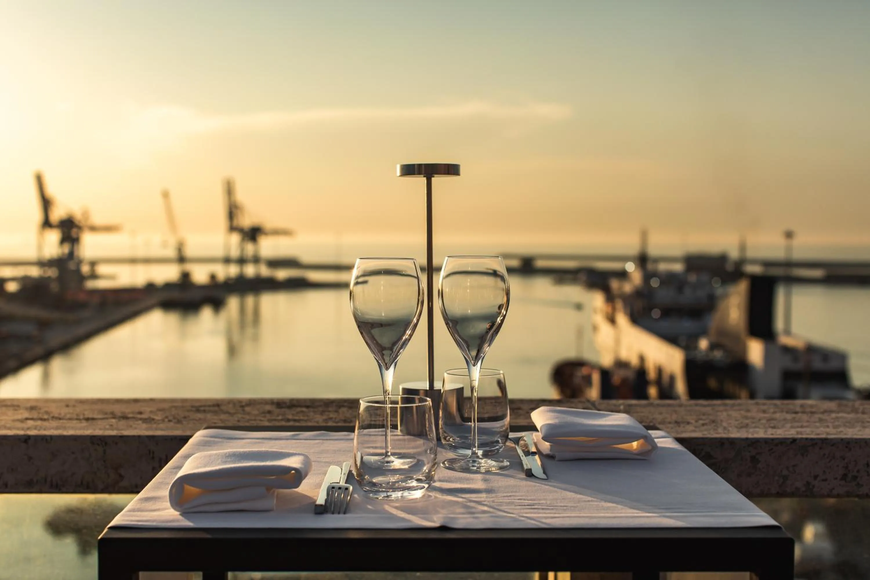 Food and drinks in SeePort Hotel