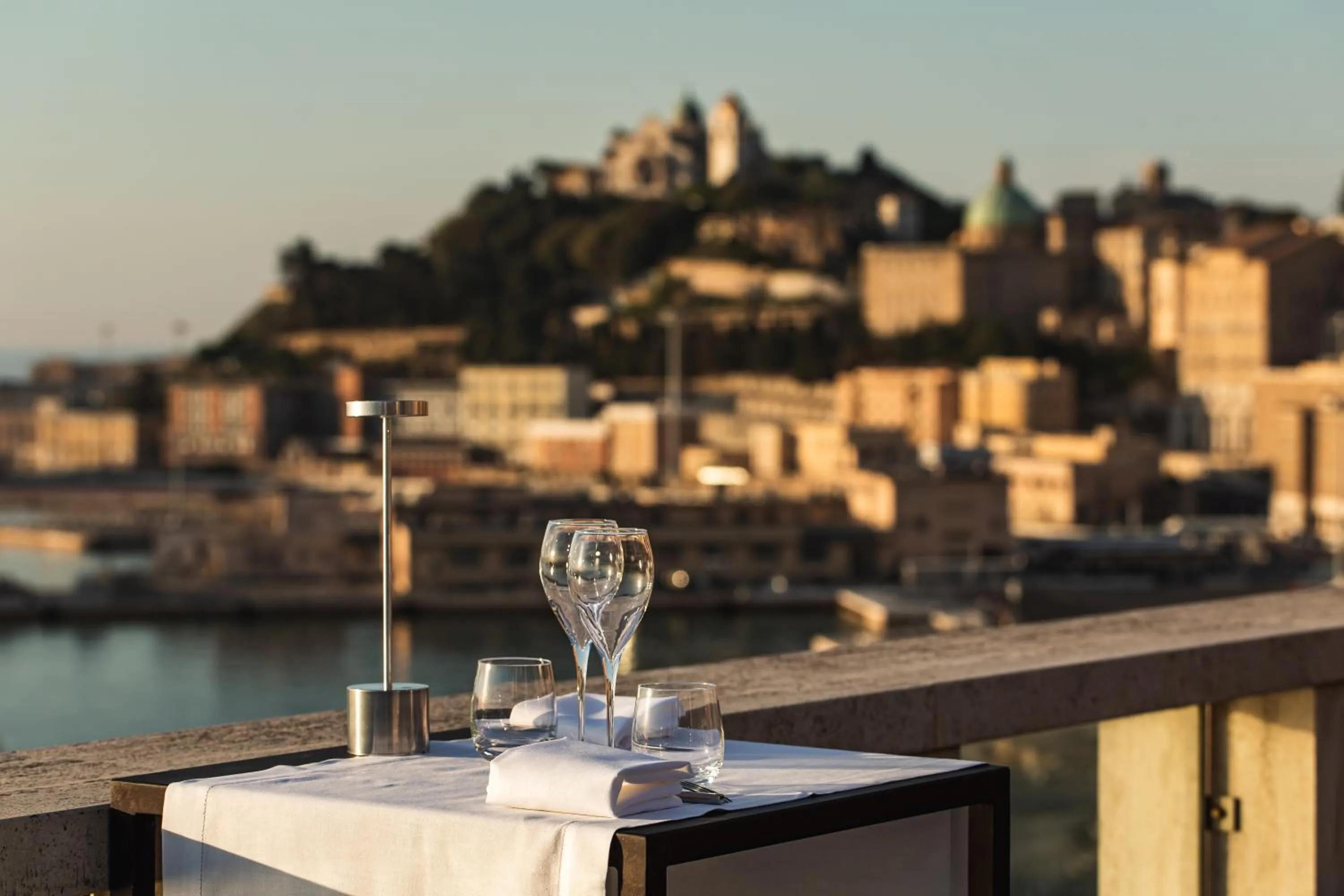 Balcony/Terrace in SeePort Hotel