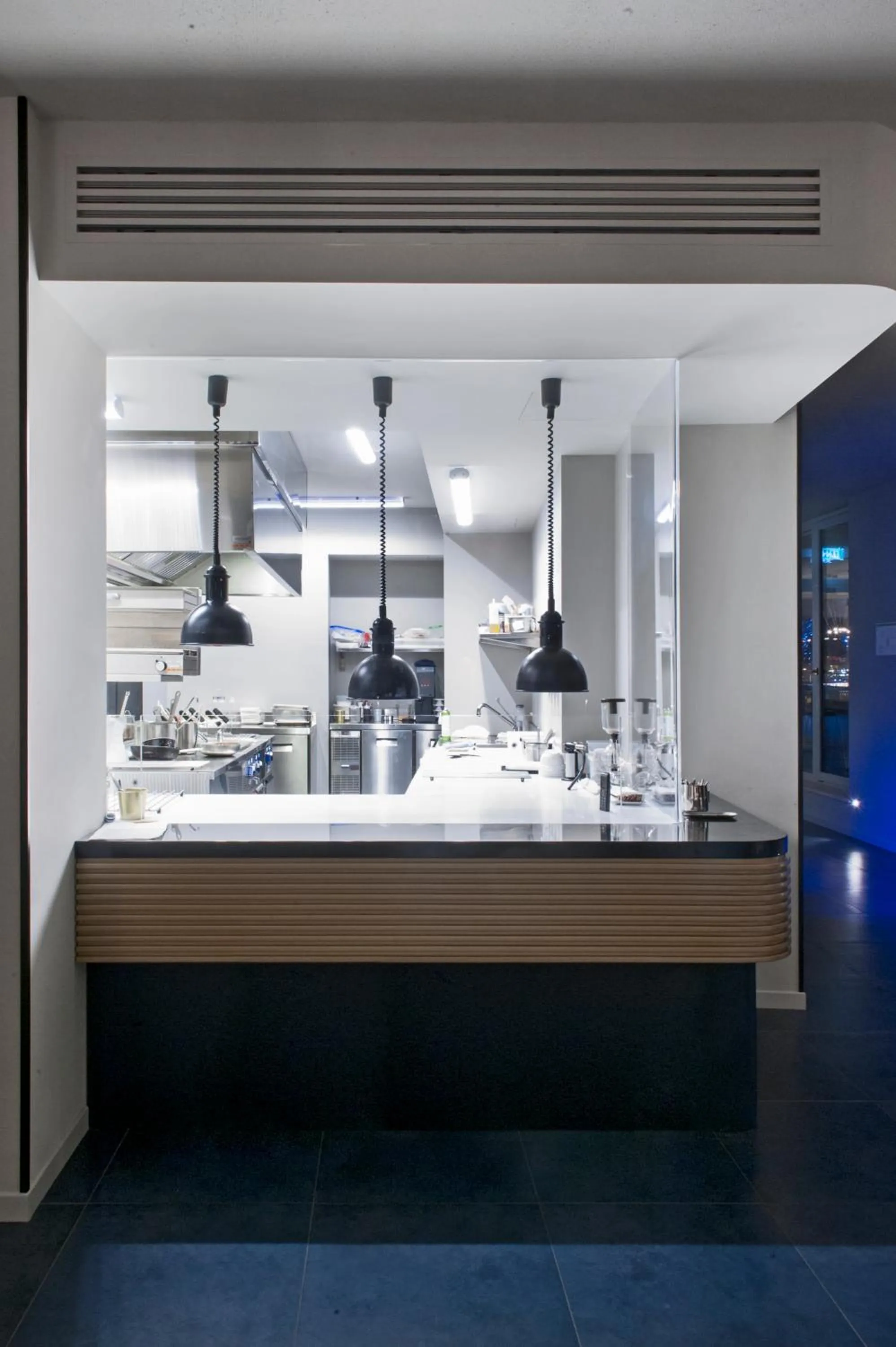 Restaurant/places to eat in SeePort Hotel