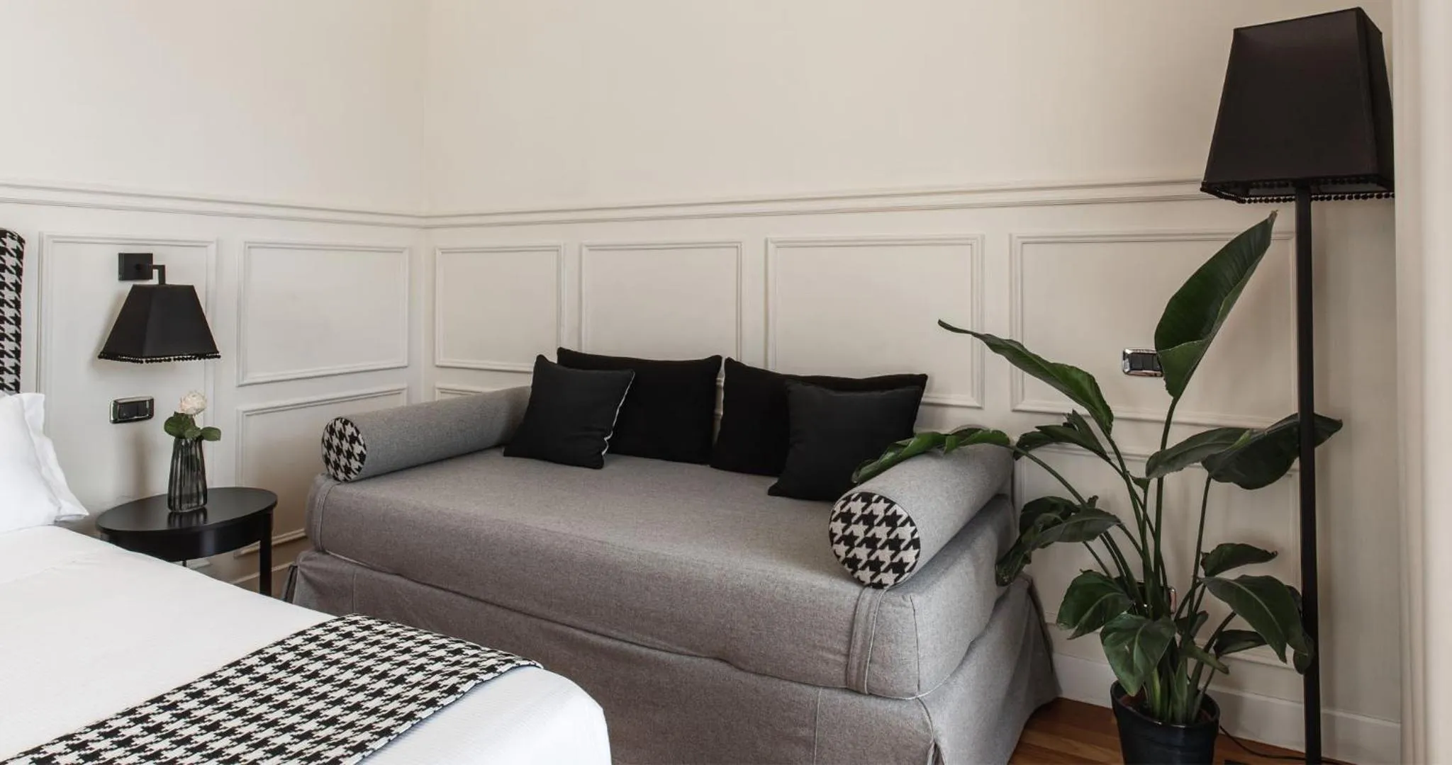 Photo of the whole room, Bed in SeePort Hotel