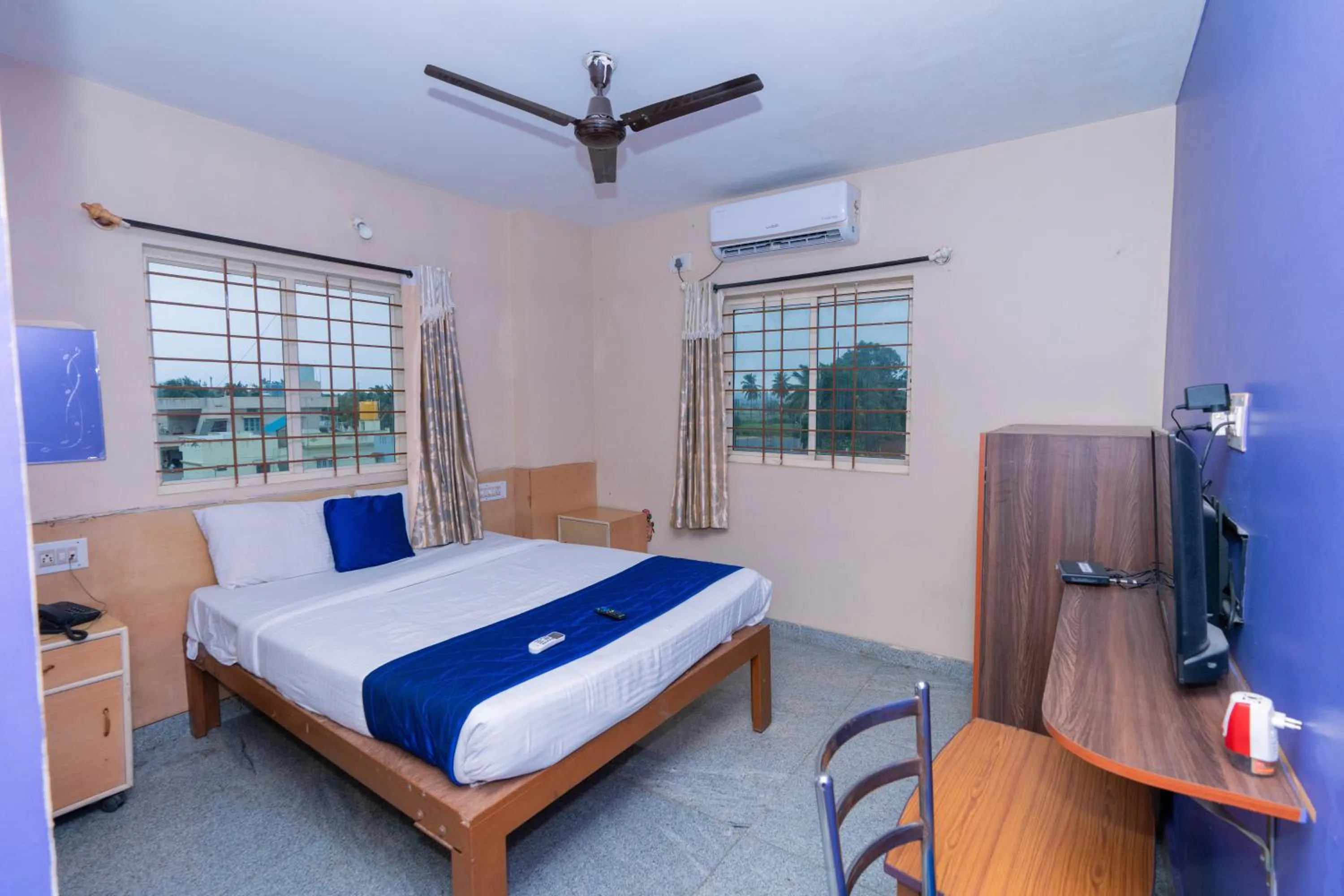 Bed in Hotel Natasha Regency Bangalore Airport