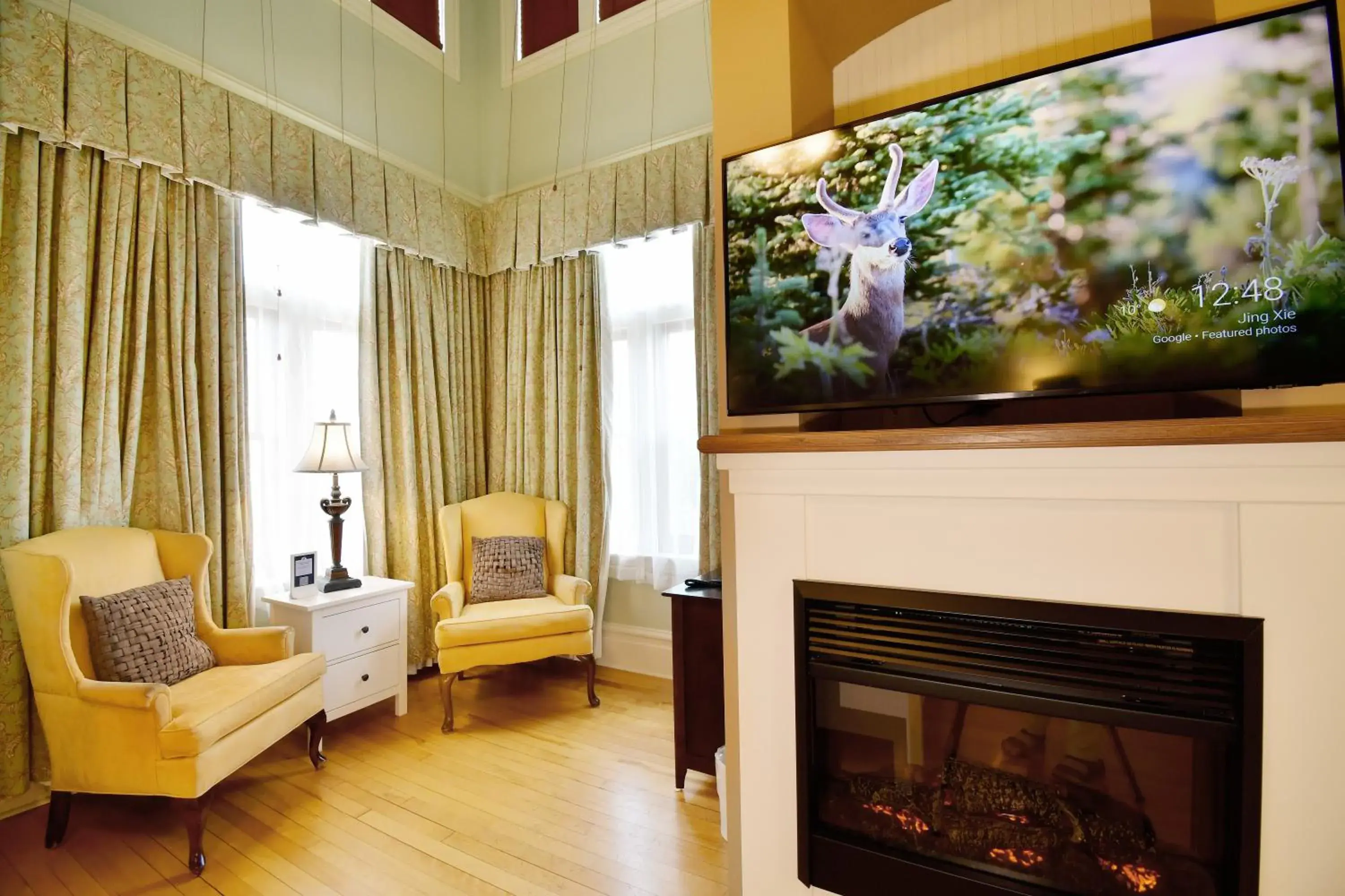 Deluxe Queen Room in Tait House by Bower Boutique Hotels Deluxe Queen Room in Tait House by Bower Boutique Hotels