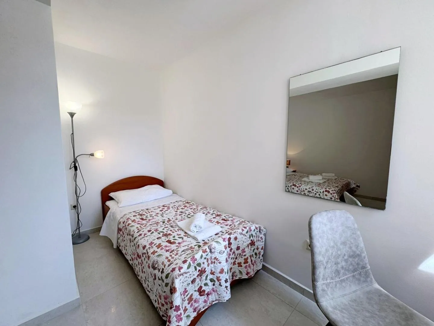 Bed in Apartments Scheich