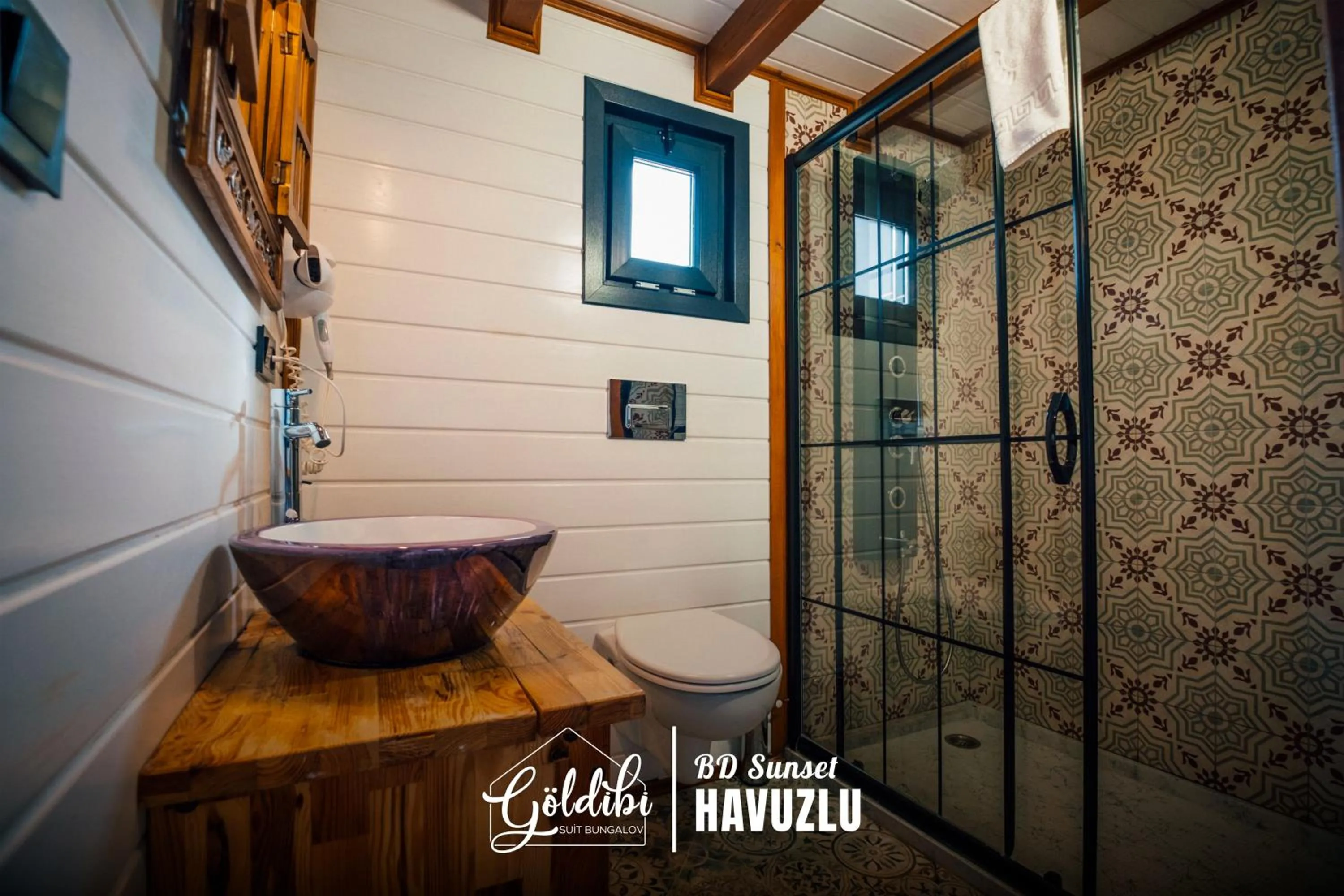 Shower in Sapanca Göldibi Suit Bungalov