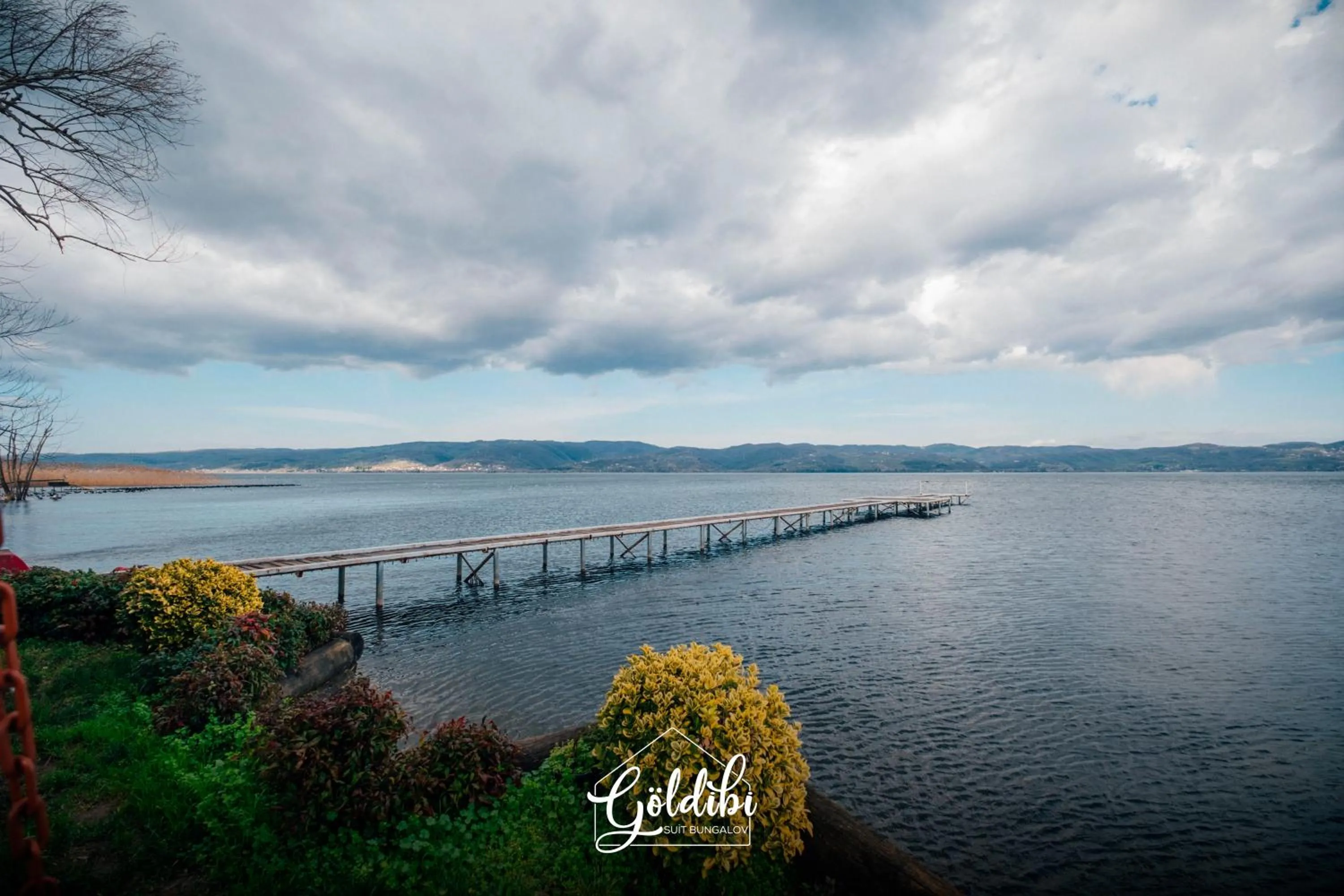 Lake view in Sapanca Göldibi Suit Bungalov